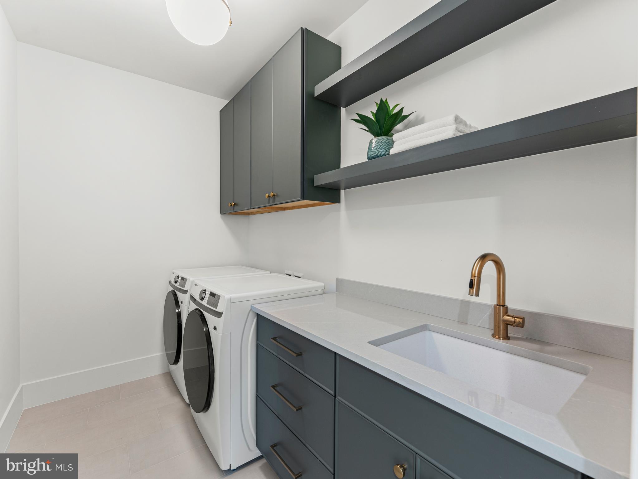 VIENNA WOODS - Residential