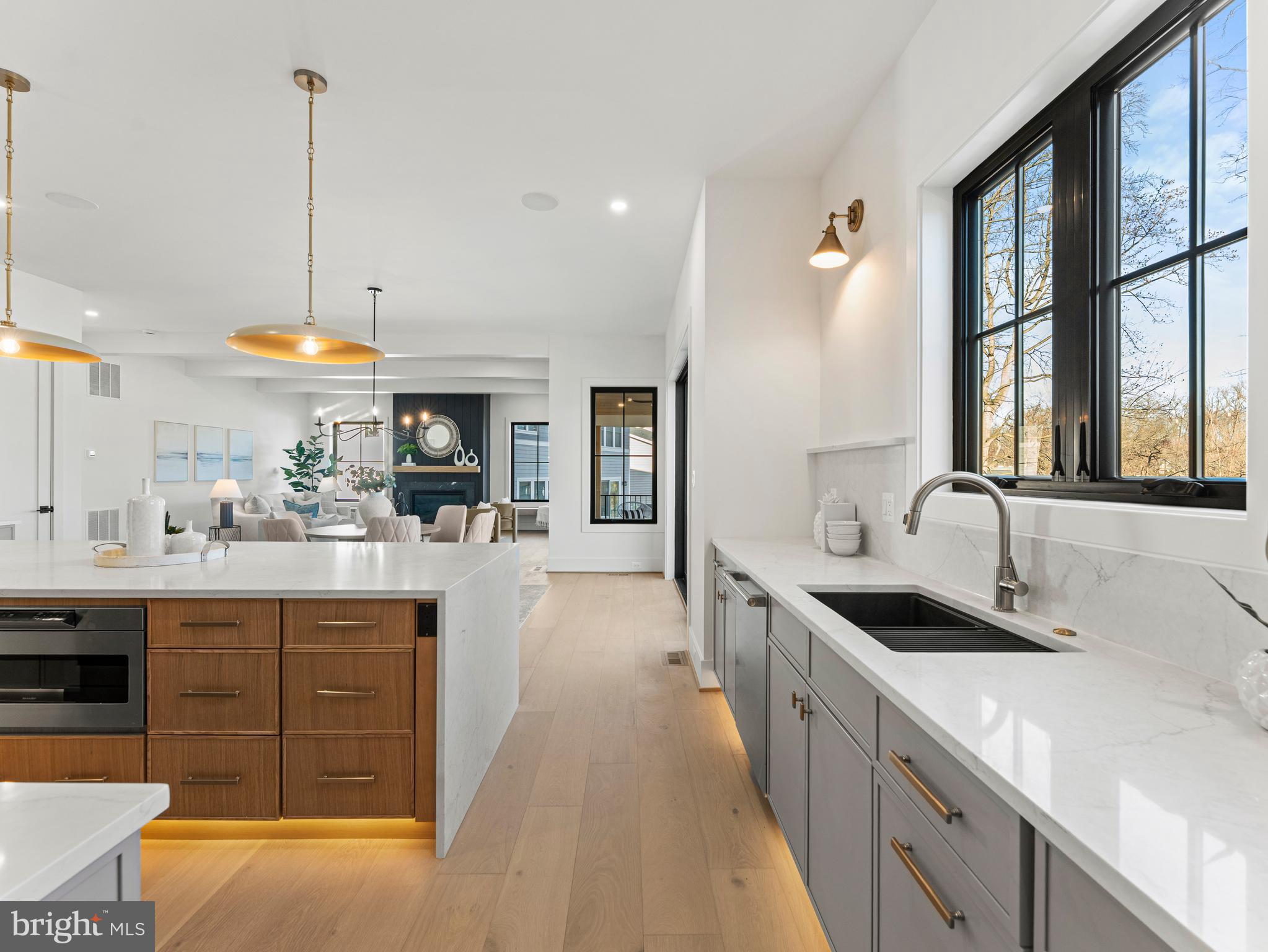 VIENNA WOODS - Residential