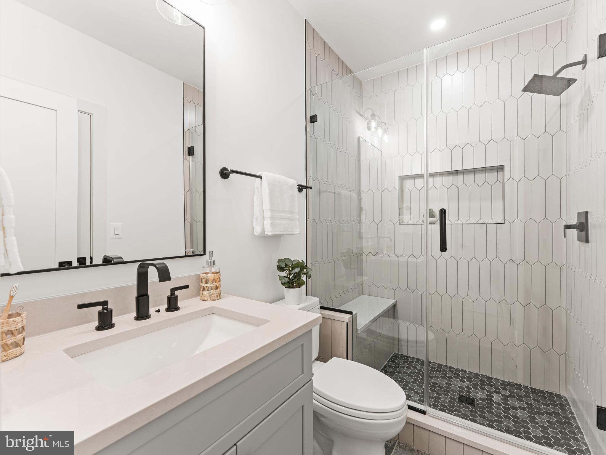 VIENNA WOODS - Residential