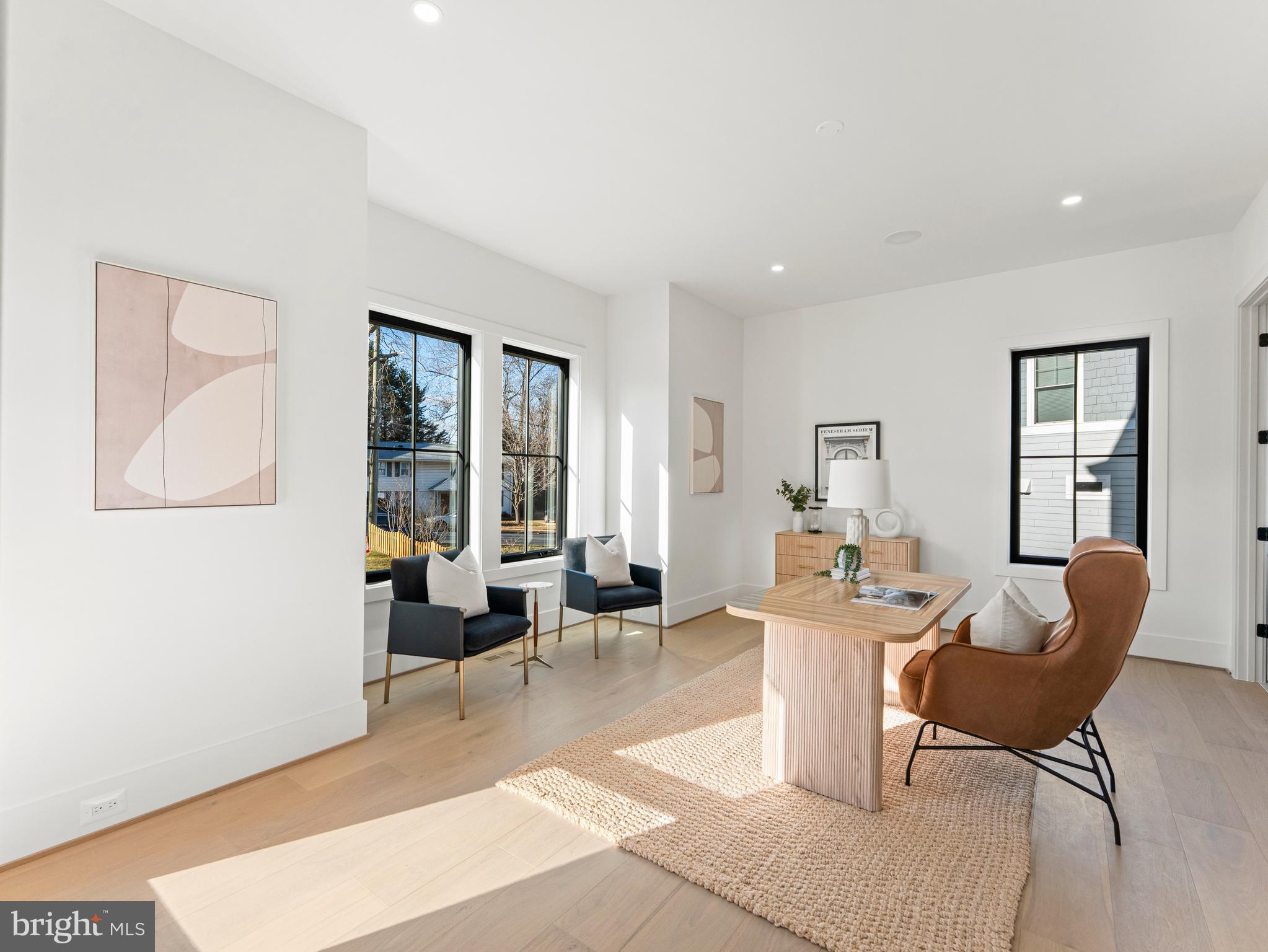 VIENNA WOODS - Residential