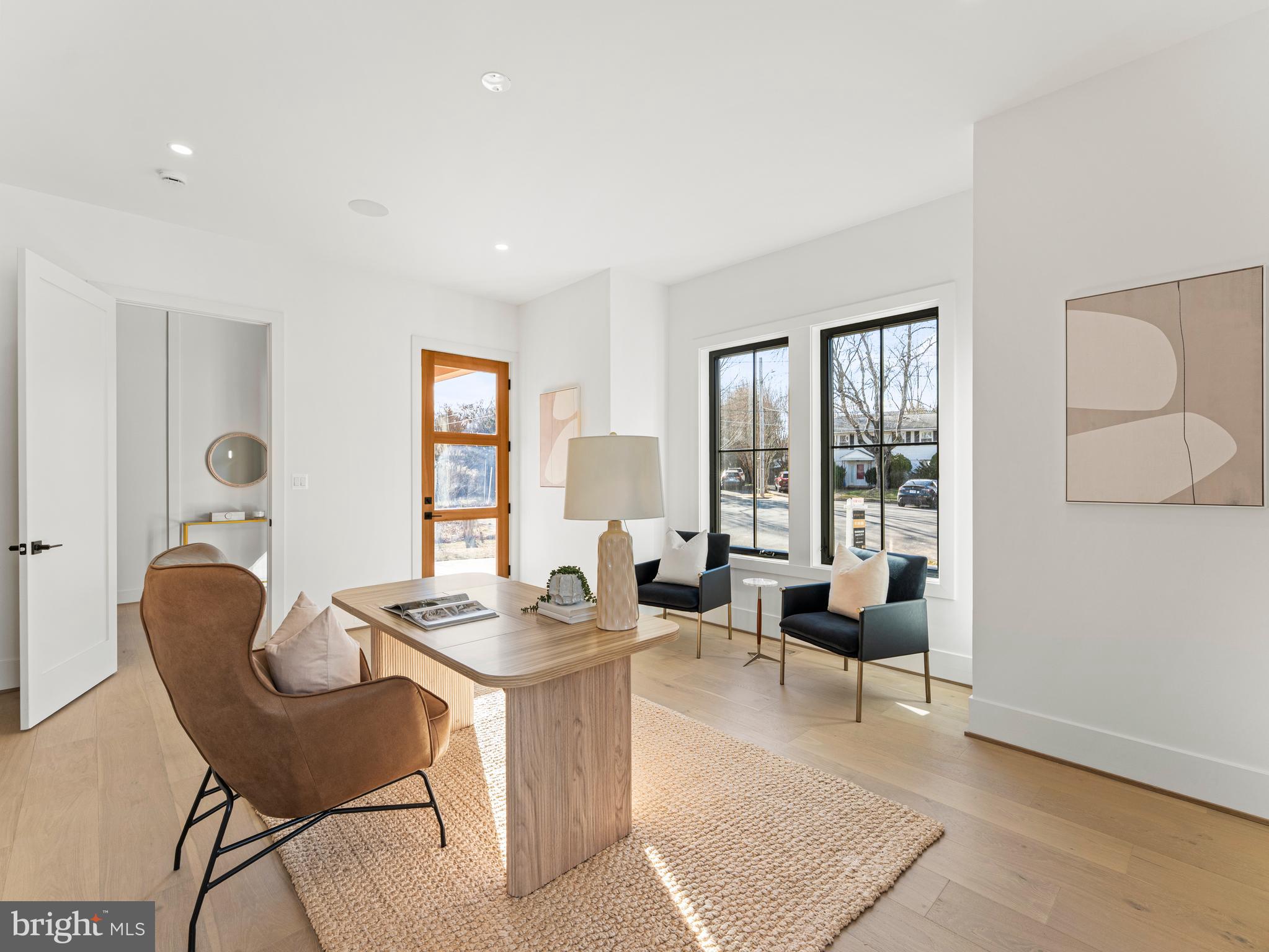 VIENNA WOODS - Residential