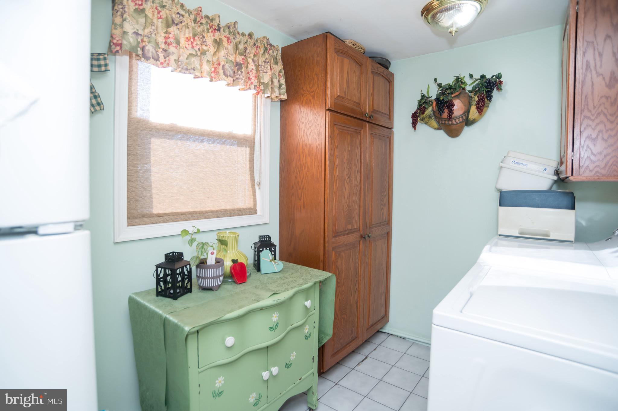 VIOLET WOOD - Residential