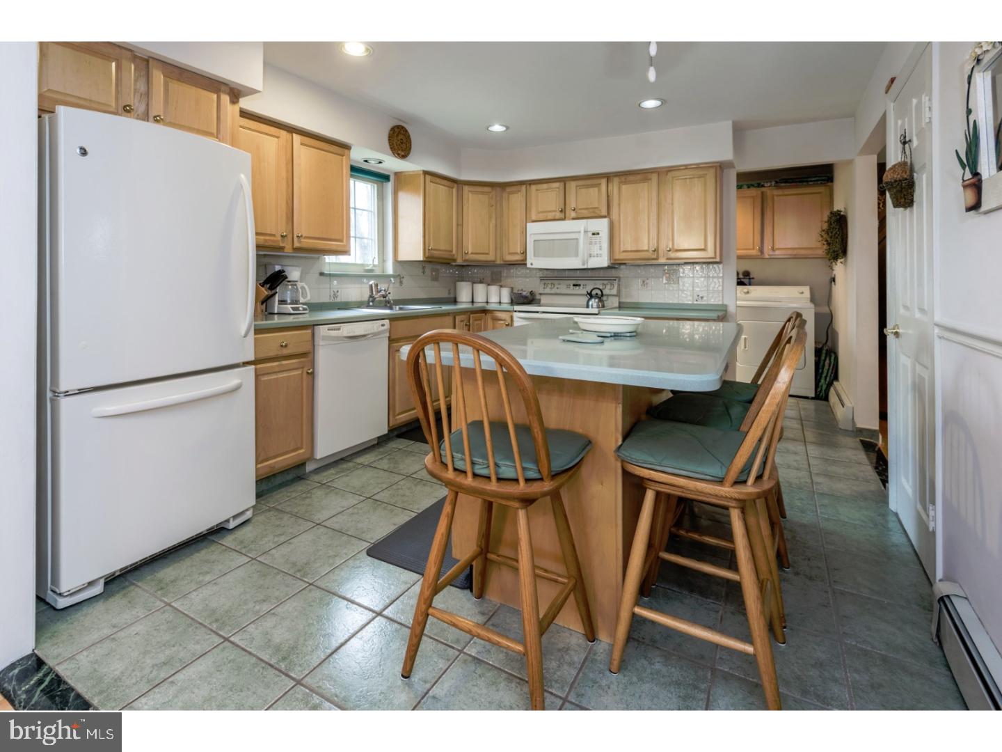 CRESTWYCK - Residential