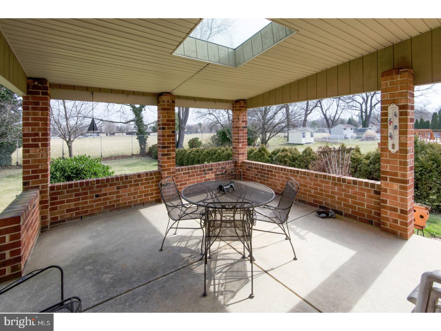 CRESTWYCK - Residential