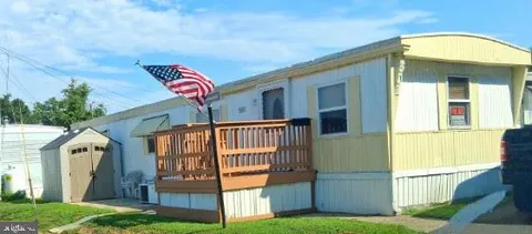 501 Dukewood Ave, Gloucester City, NJ MLS: NJCD2100206