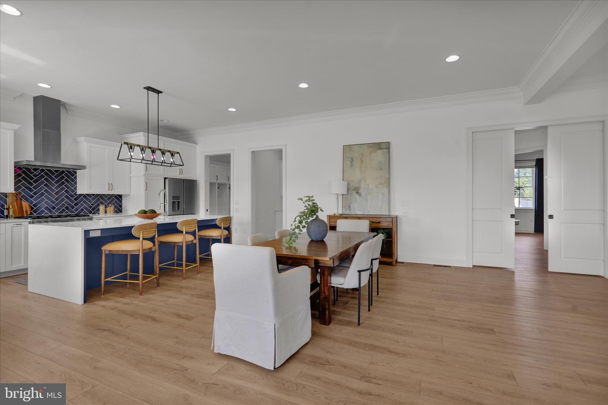 ESSEX COURT - Residential