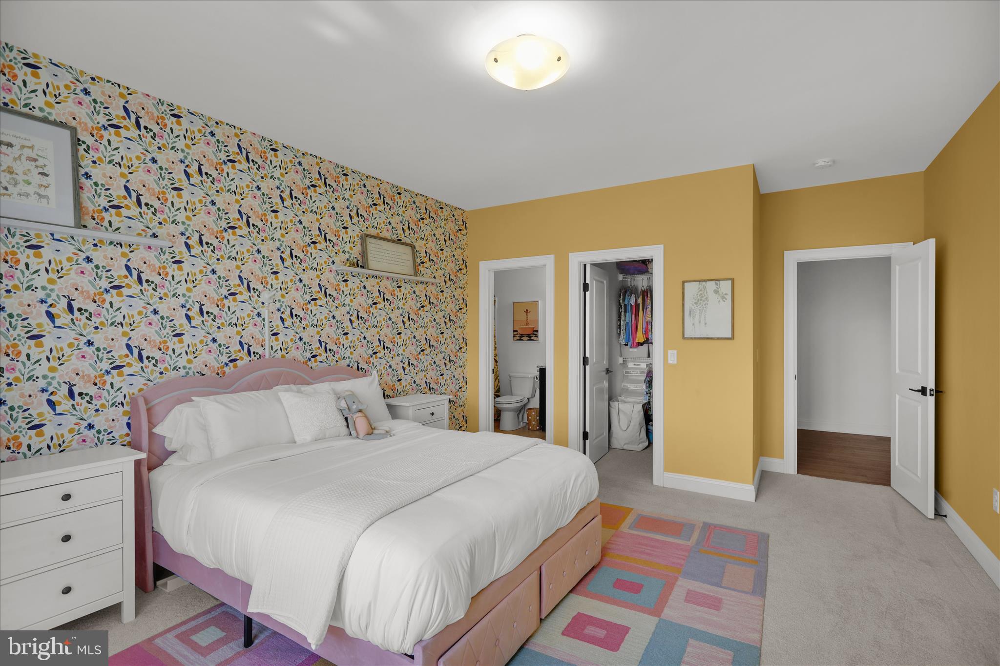ESSEX COURT - Residential