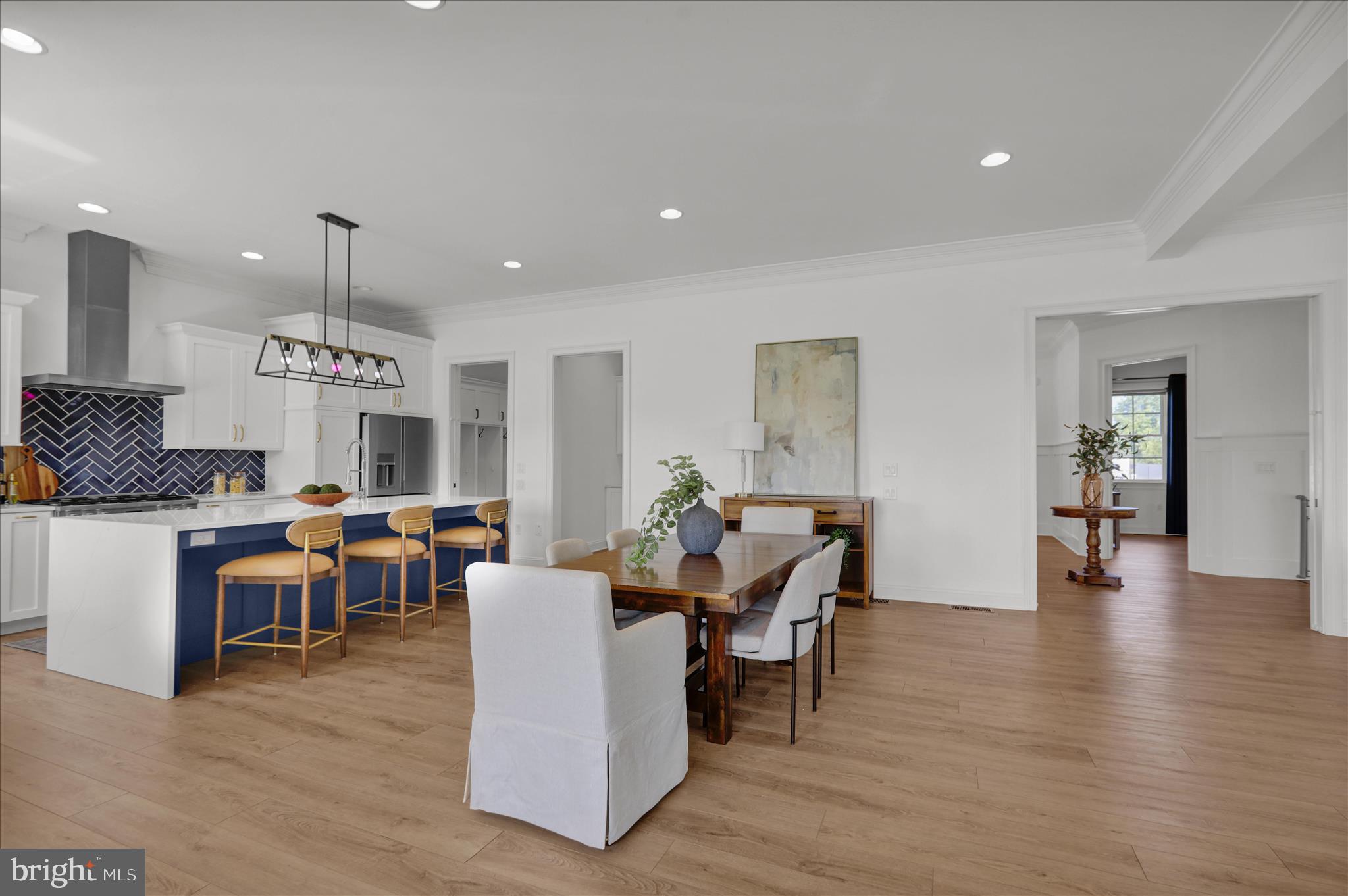 ESSEX COURT - Residential