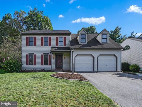 Photo of 624 Mulberry Street, Elizabethtown, PA 17022 (MLS # PALA2057458)