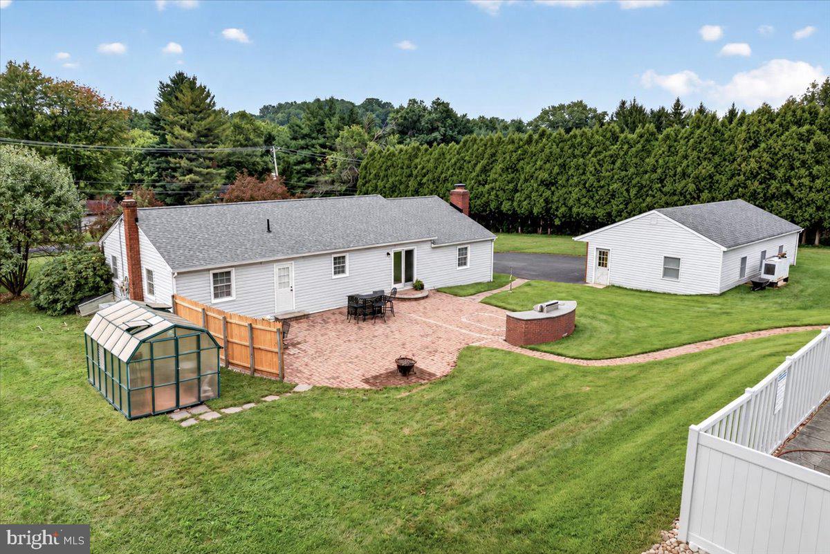 805 ELLIS WOODS ROAD