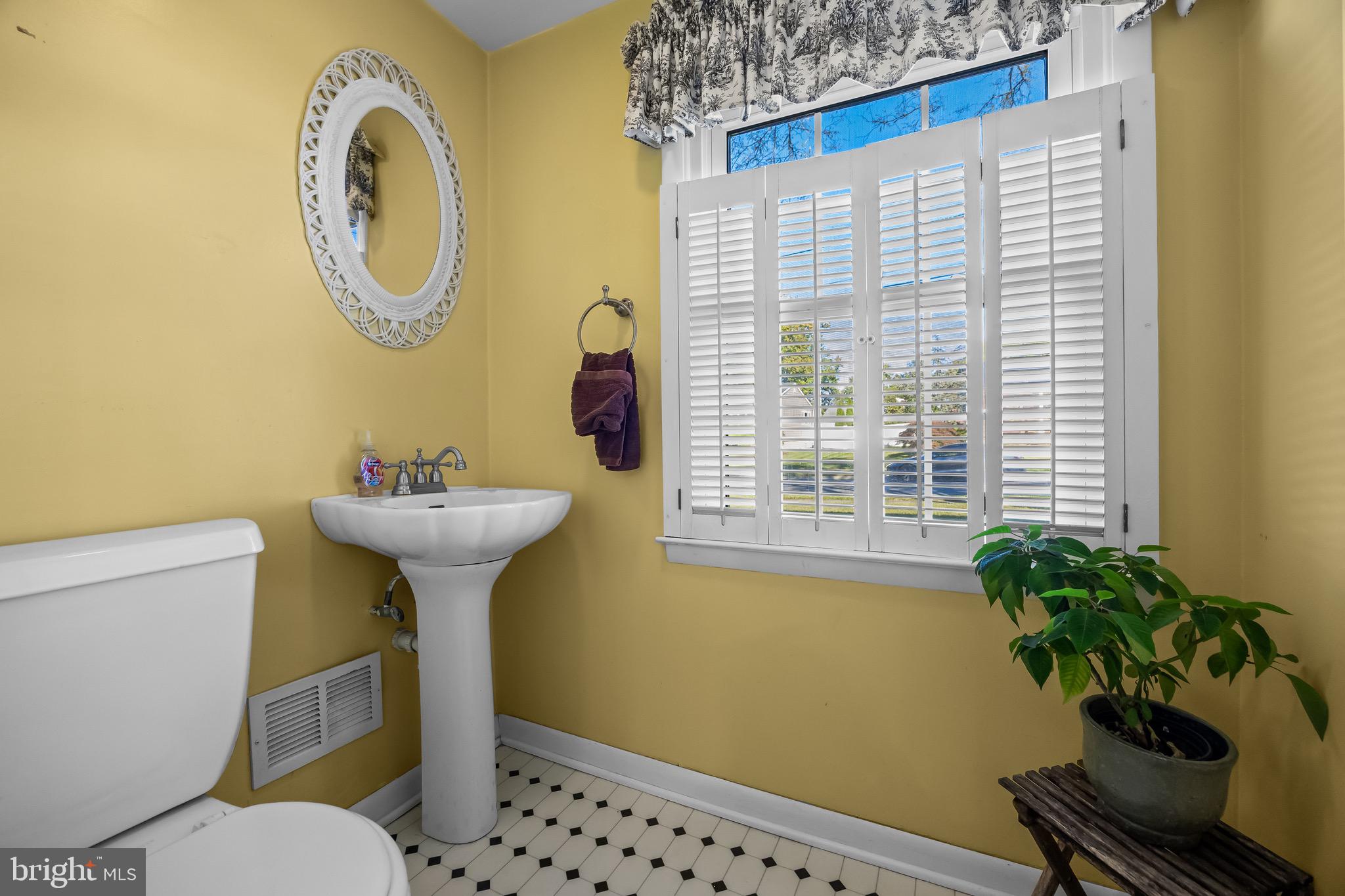 KINGSTON - Residential