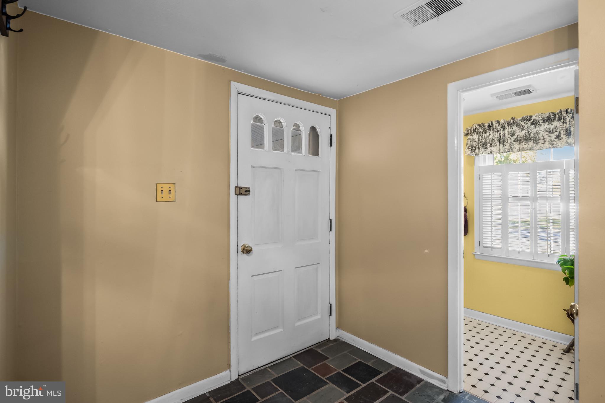 KINGSTON - Residential