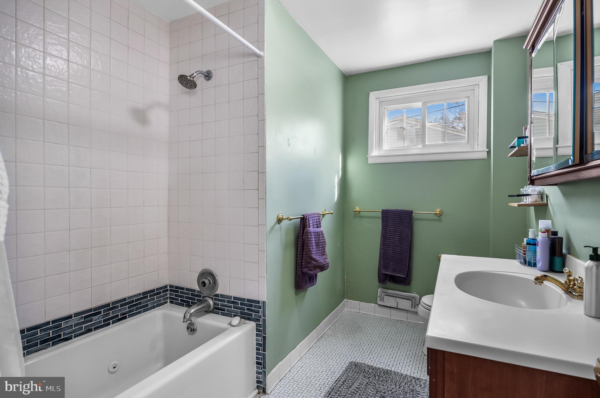 KINGSTON - Residential