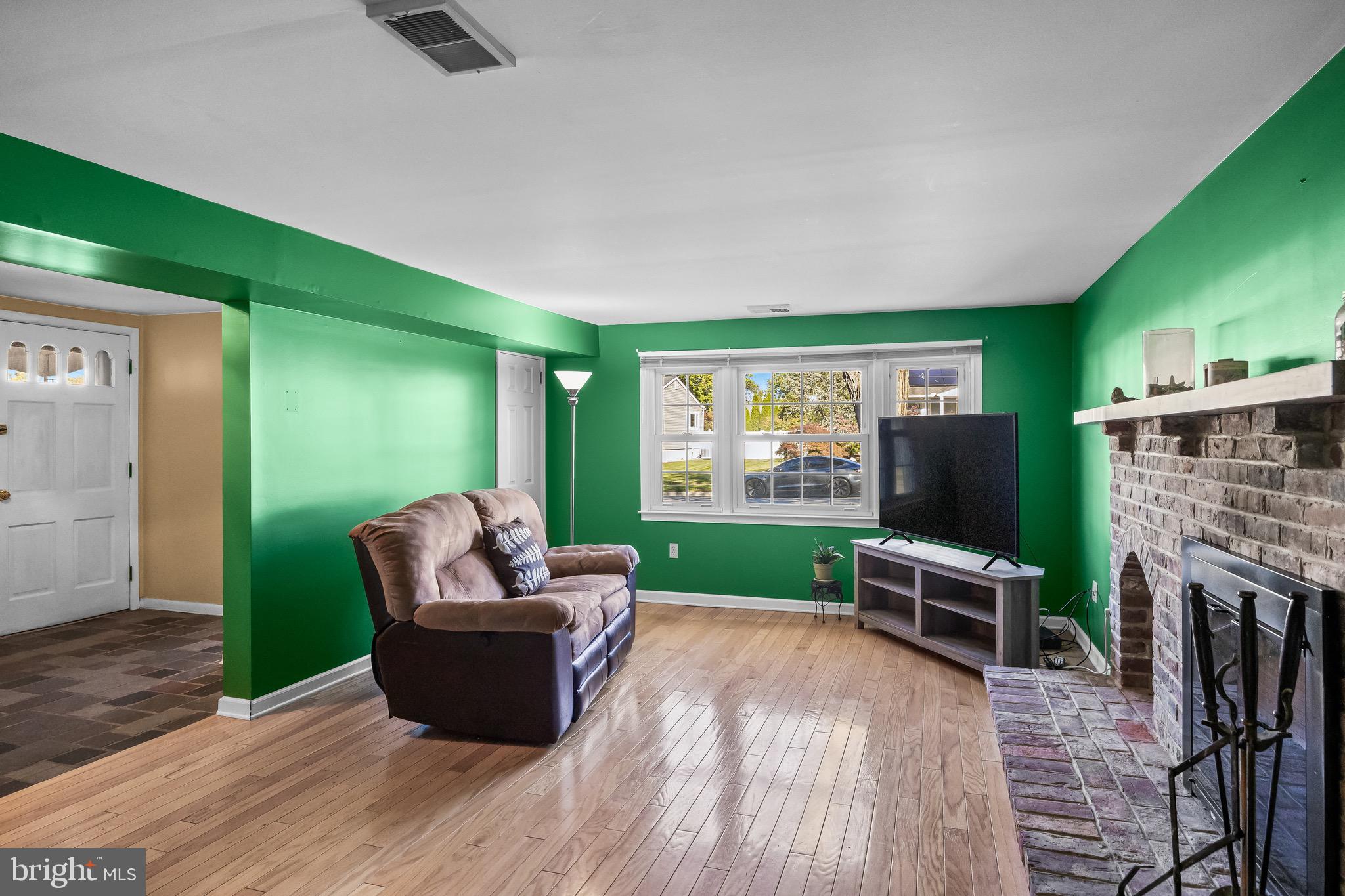 KINGSTON - Residential