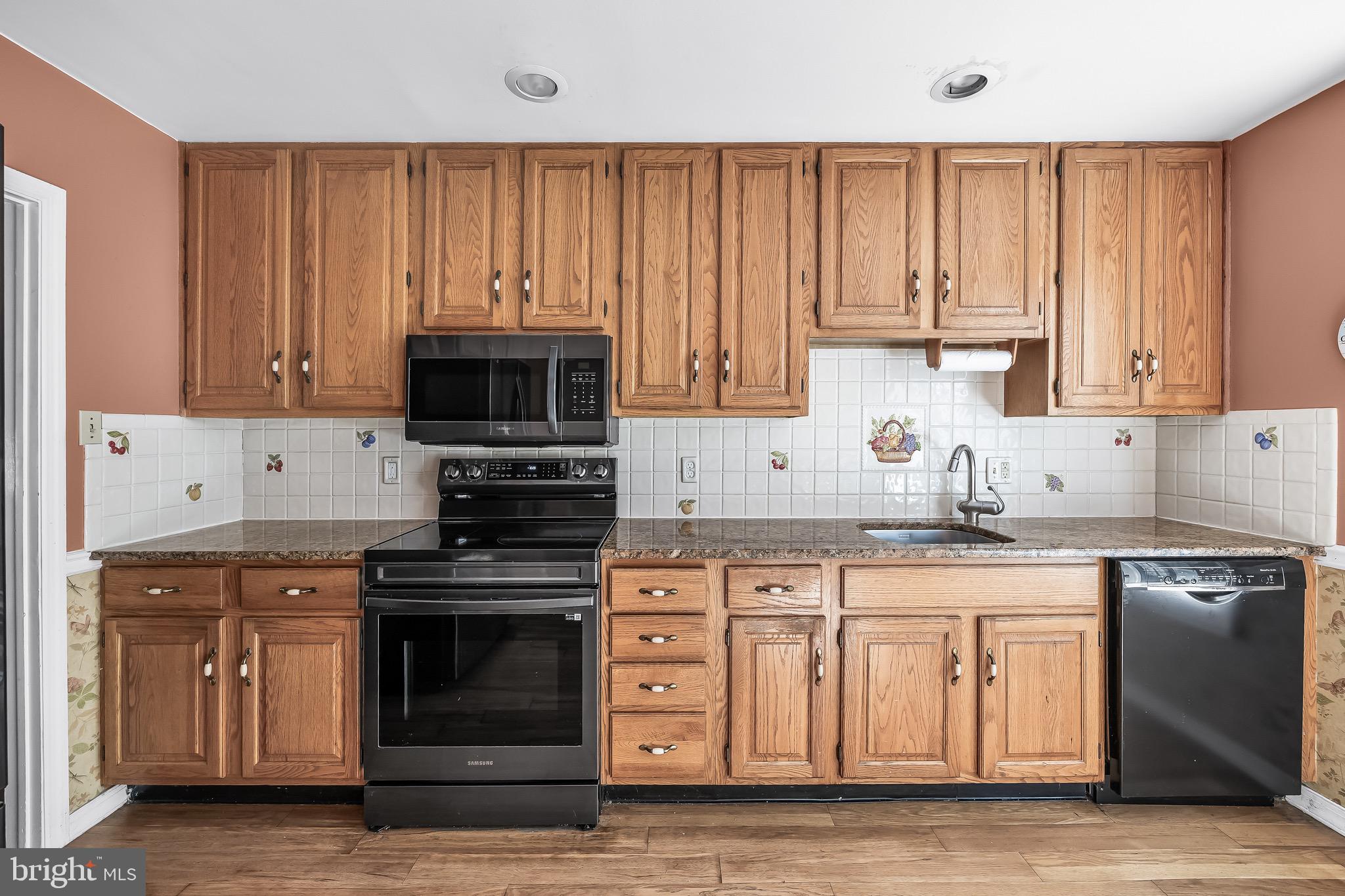 KINGSTON - Residential