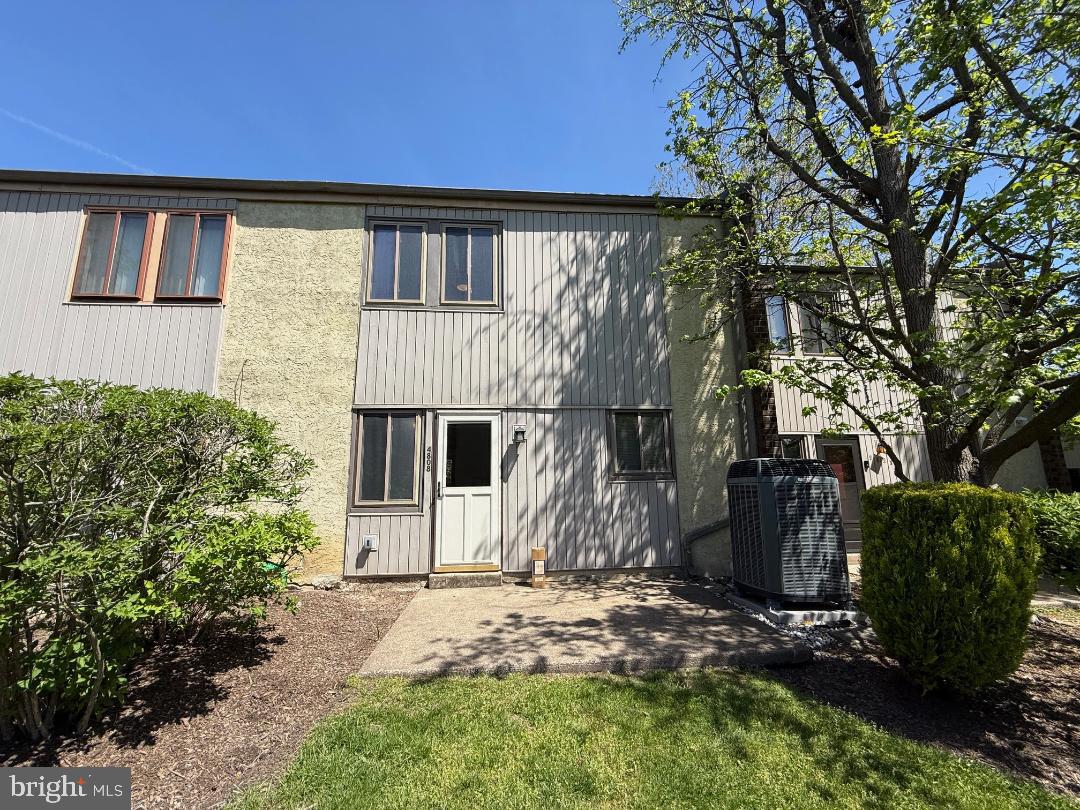 COVENTRY GREEN - Residential Lease