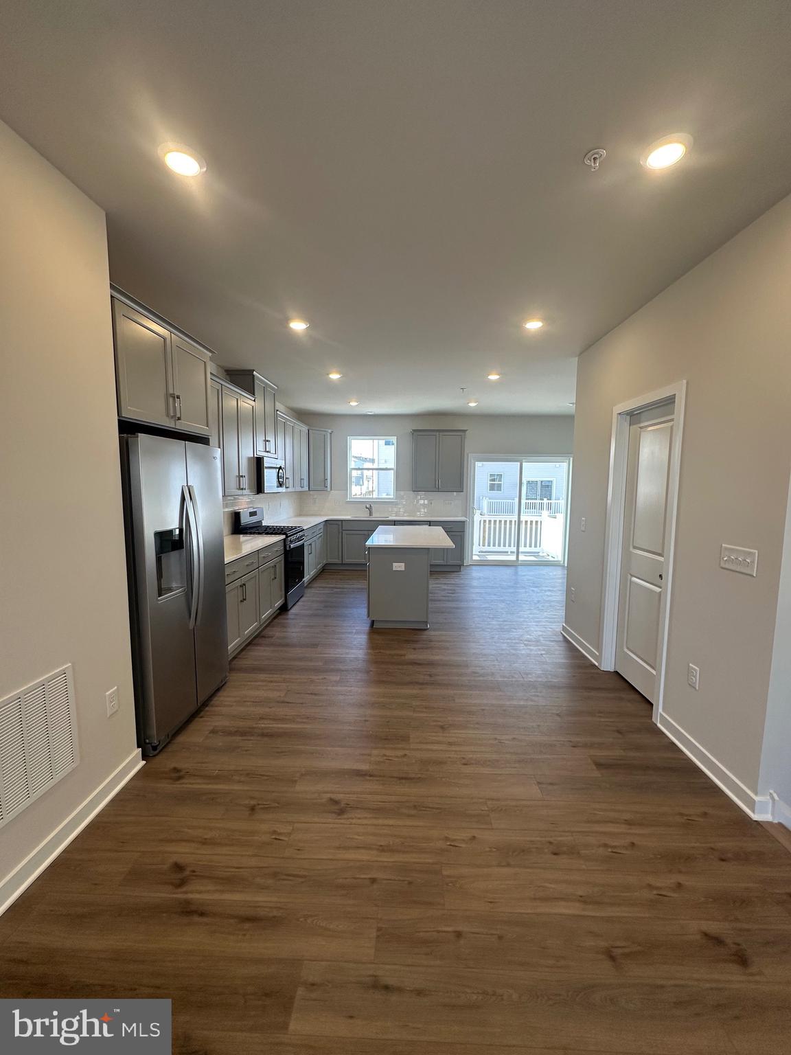 RIVER POINTE - Residential Lease