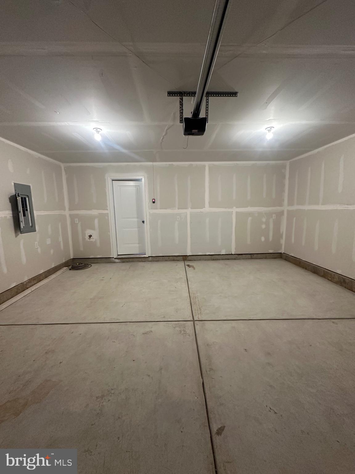 RIVER POINTE - Residential Lease