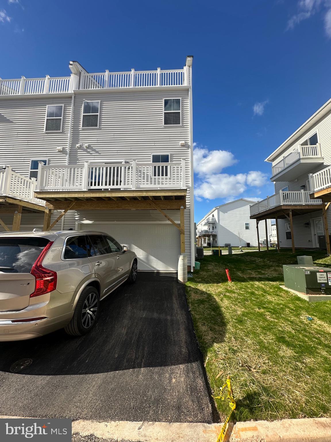 RIVER POINTE - Residential Lease