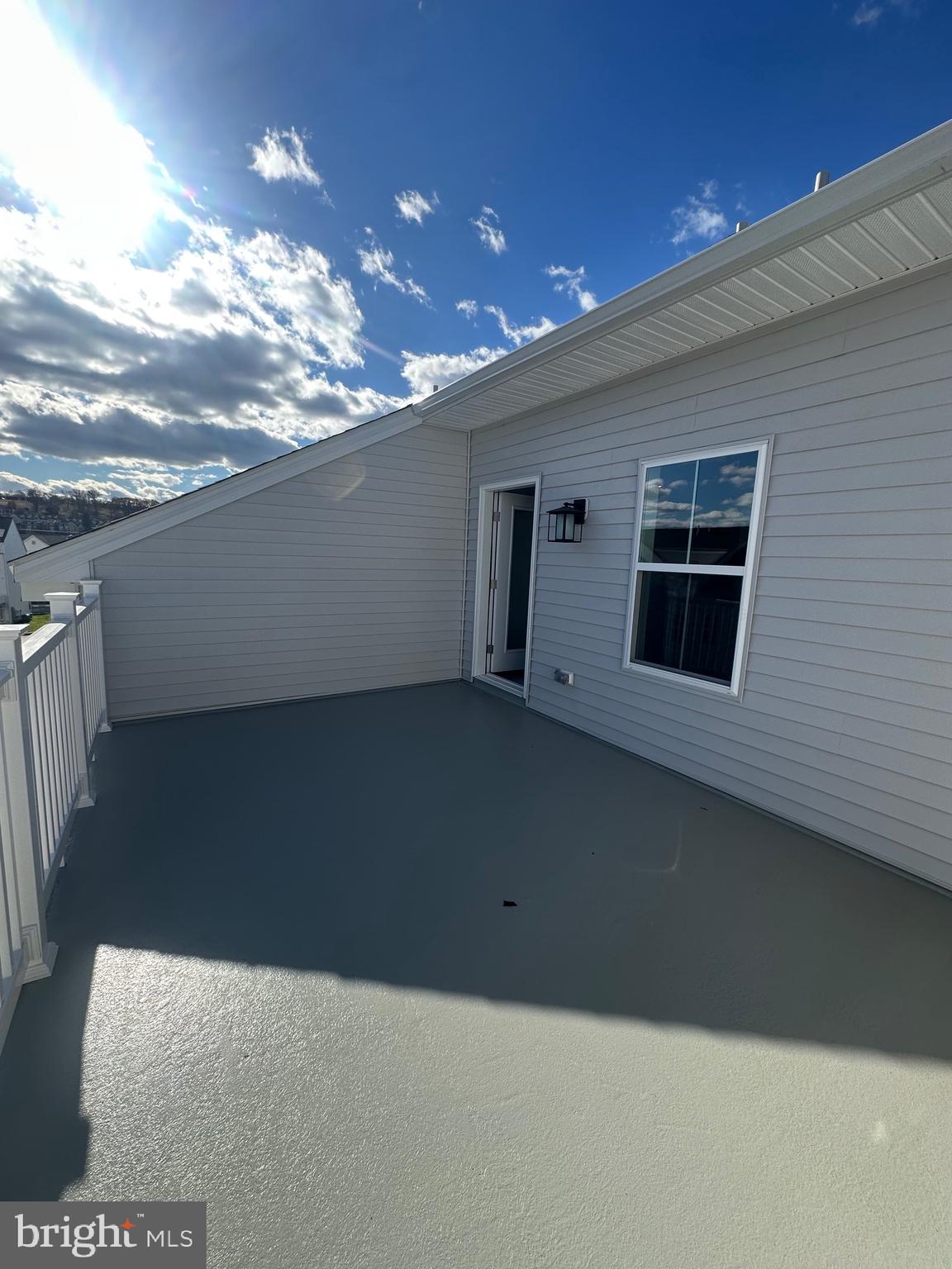 RIVER POINTE - Residential Lease