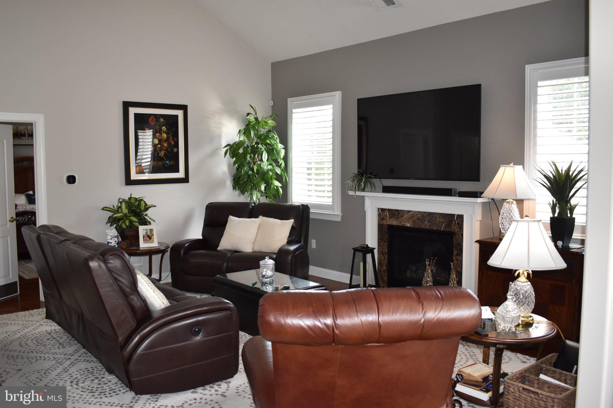 904 SWEET BRIAR CIRCLE