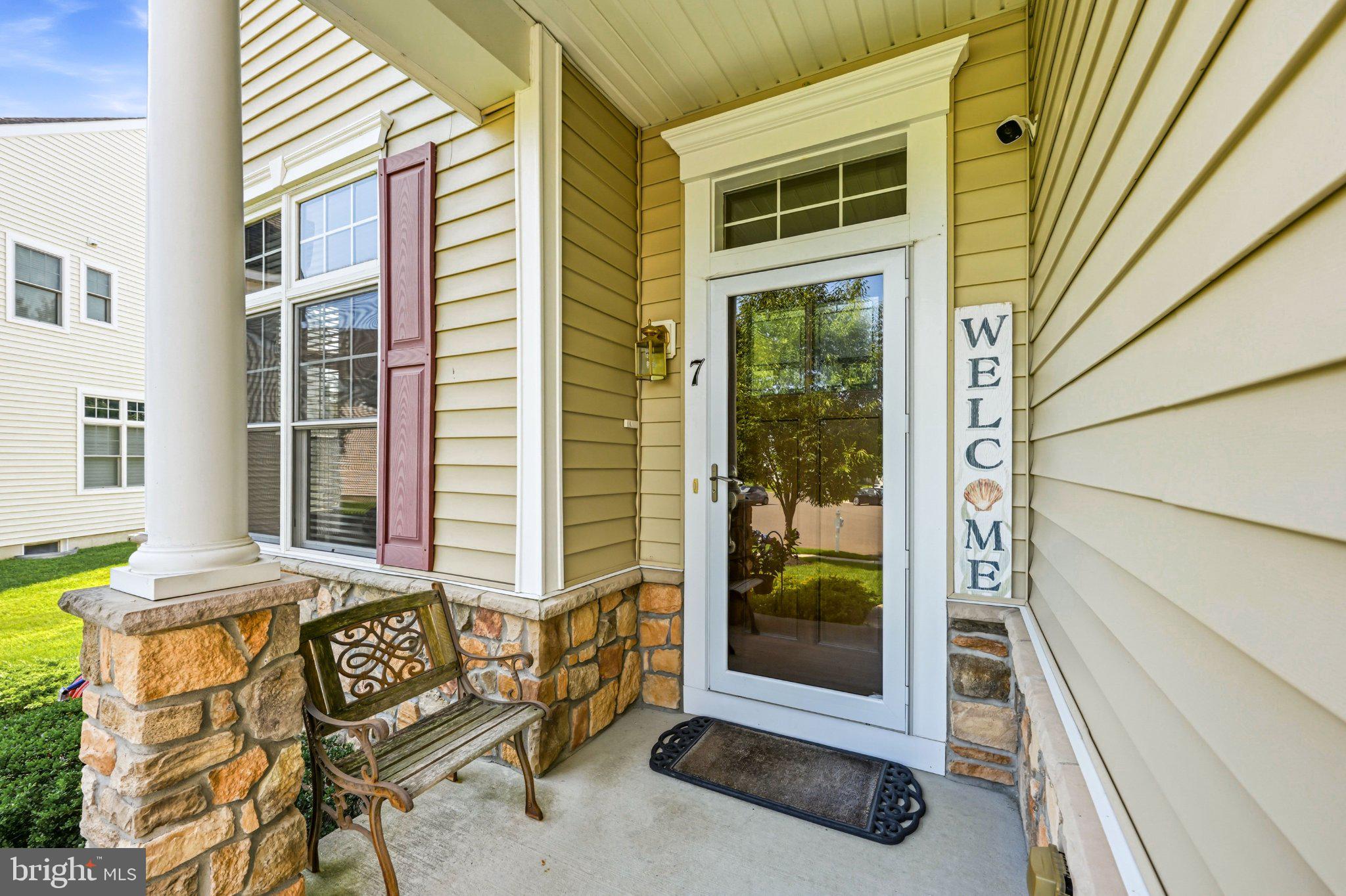 7 TRANSOM COURT