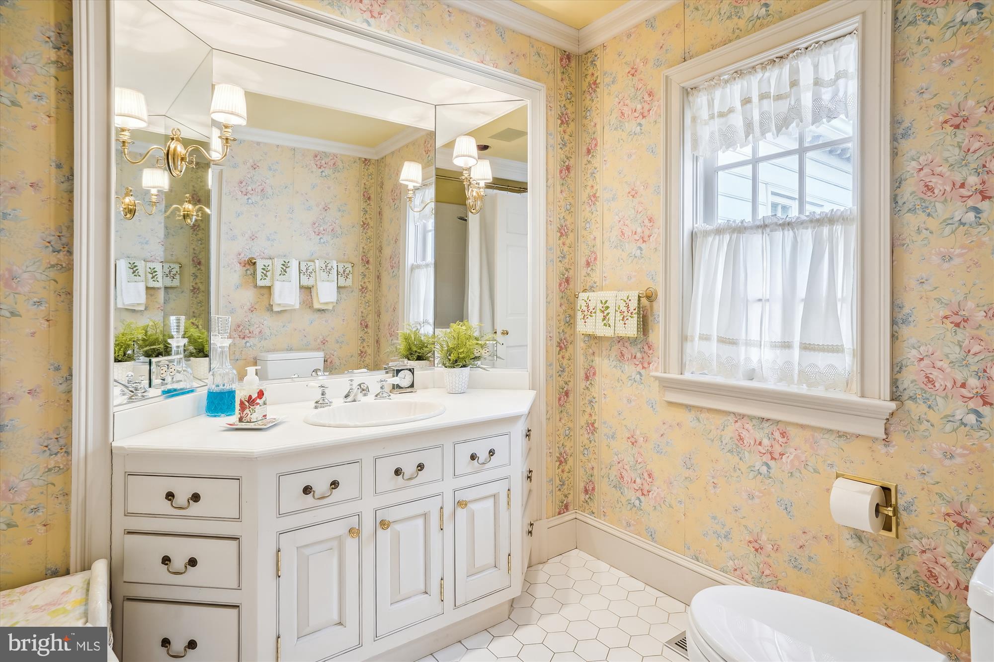 VILLAGE HAMLET - Residential