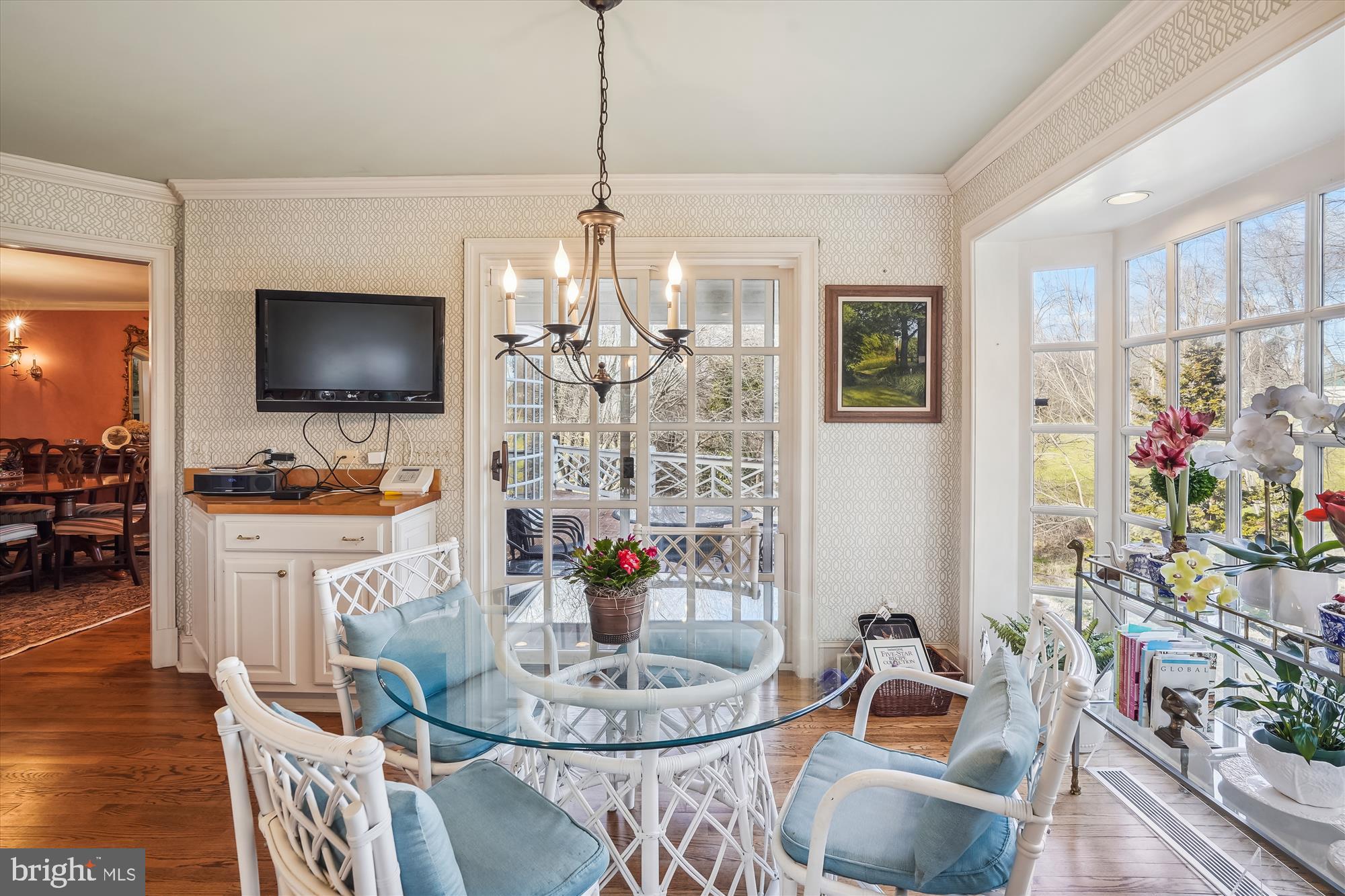 VILLAGE HAMLET - Residential