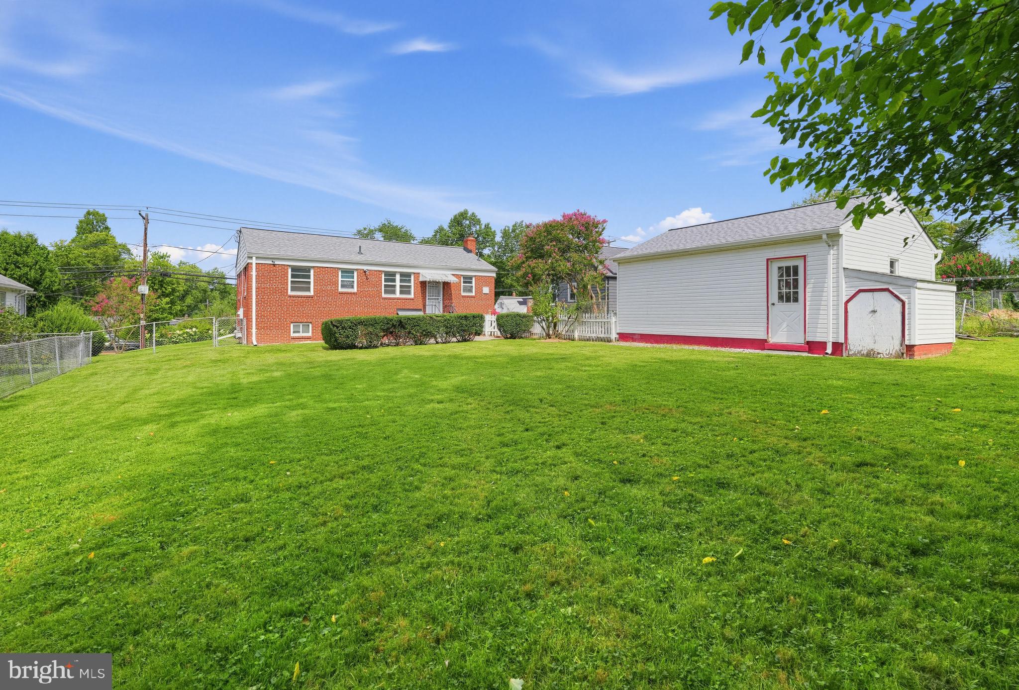 728 DENNIS AVENUE