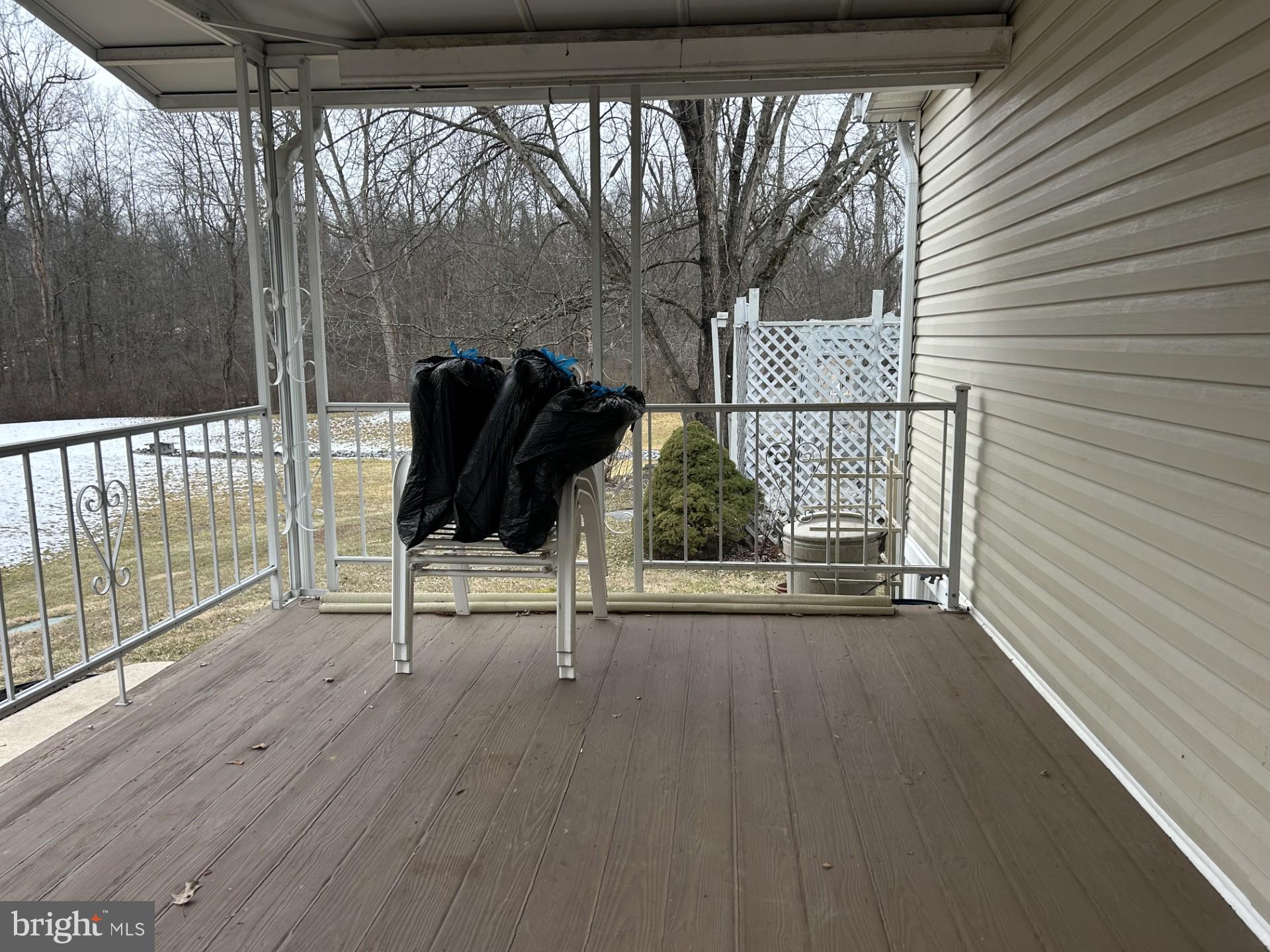 COUNTRY MEADOW FARMS - Residential