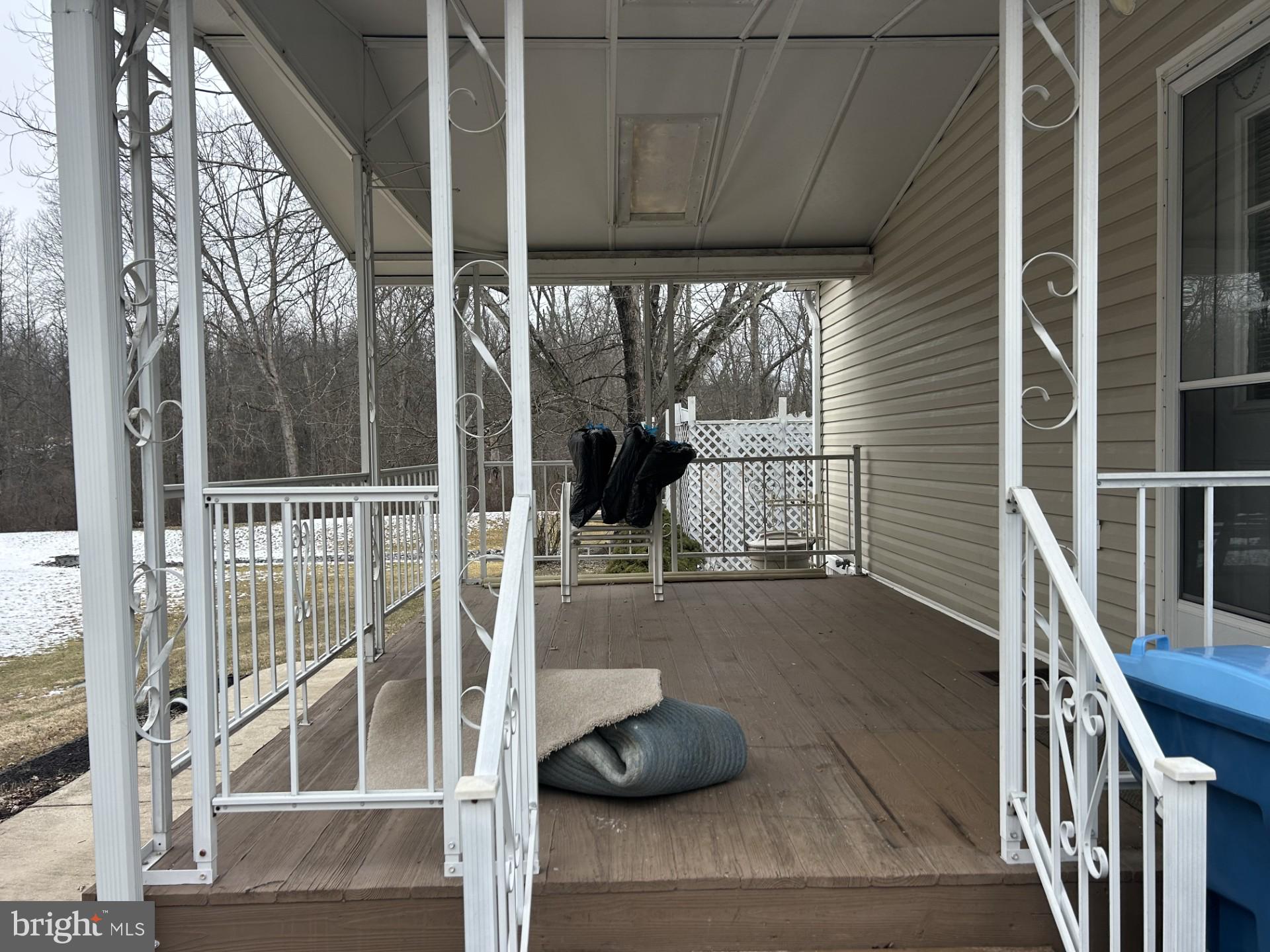 COUNTRY MEADOW FARMS - Residential