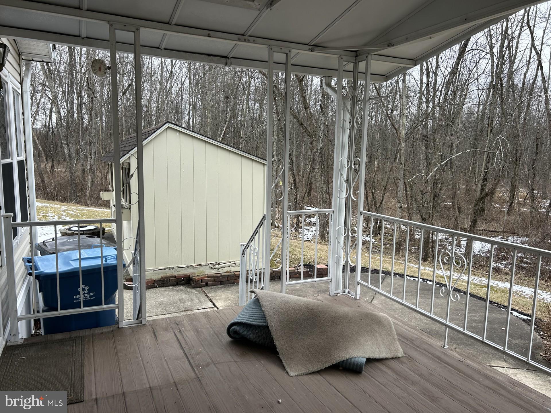 COUNTRY MEADOW FARMS - Residential