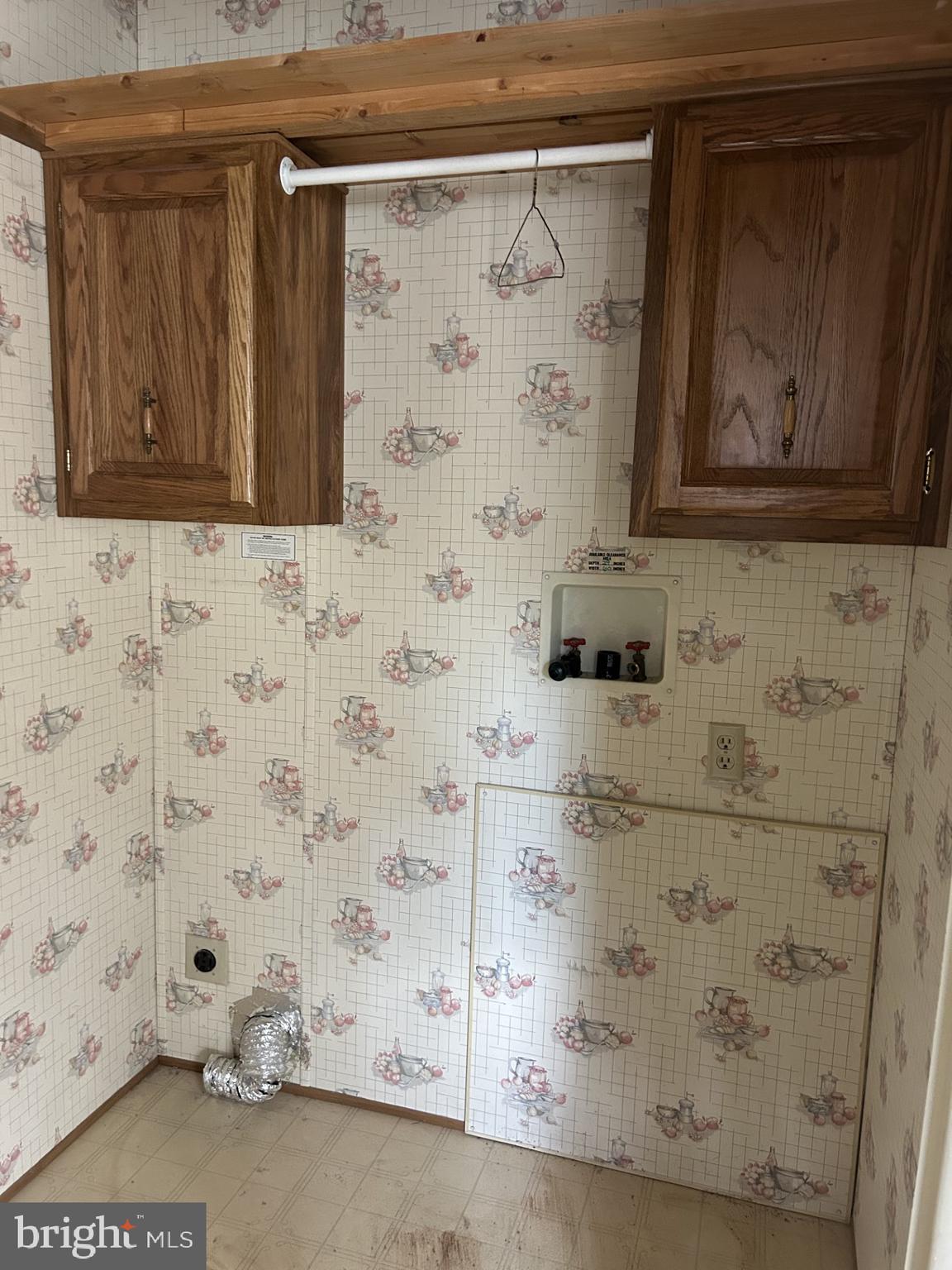 COUNTRY MEADOW FARMS - Residential