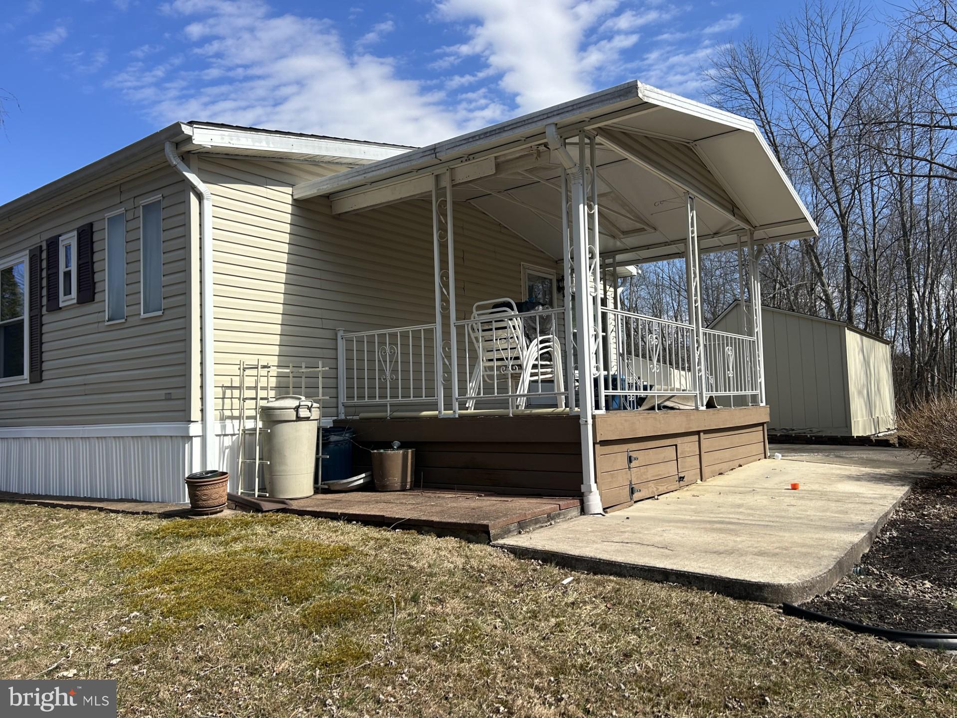 COUNTRY MEADOW FARMS - Residential