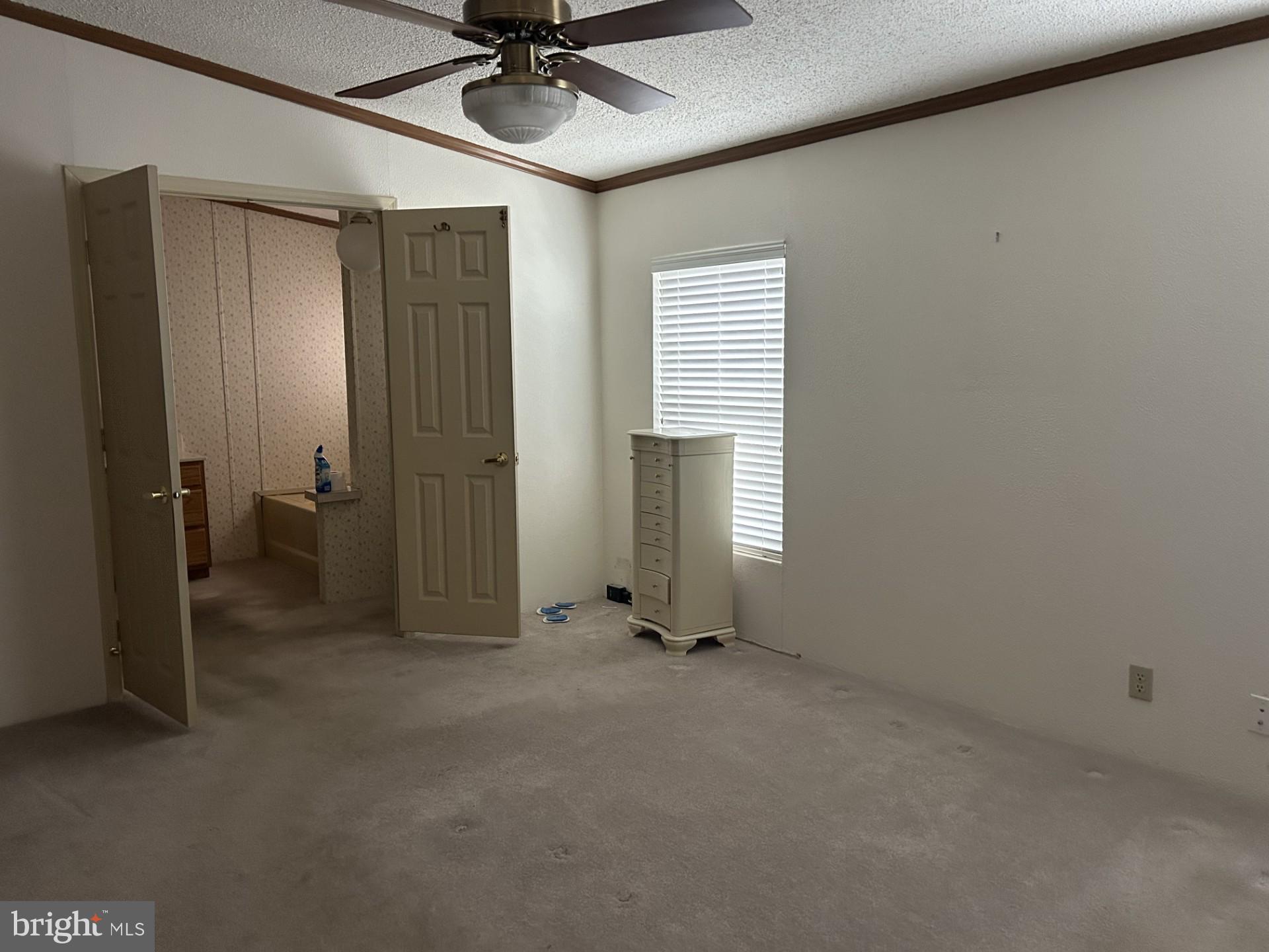 COUNTRY MEADOW FARMS - Residential