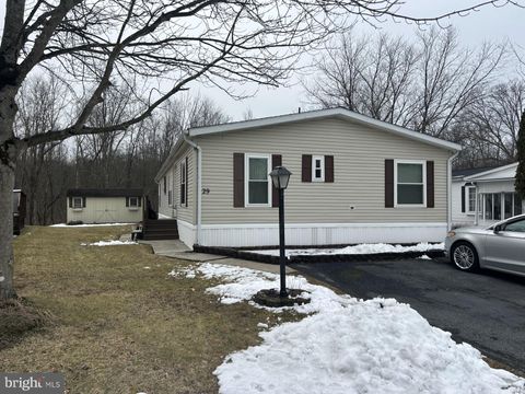 29 MEADOW RUN PLACE PLACE HARRISBURG PA 17112