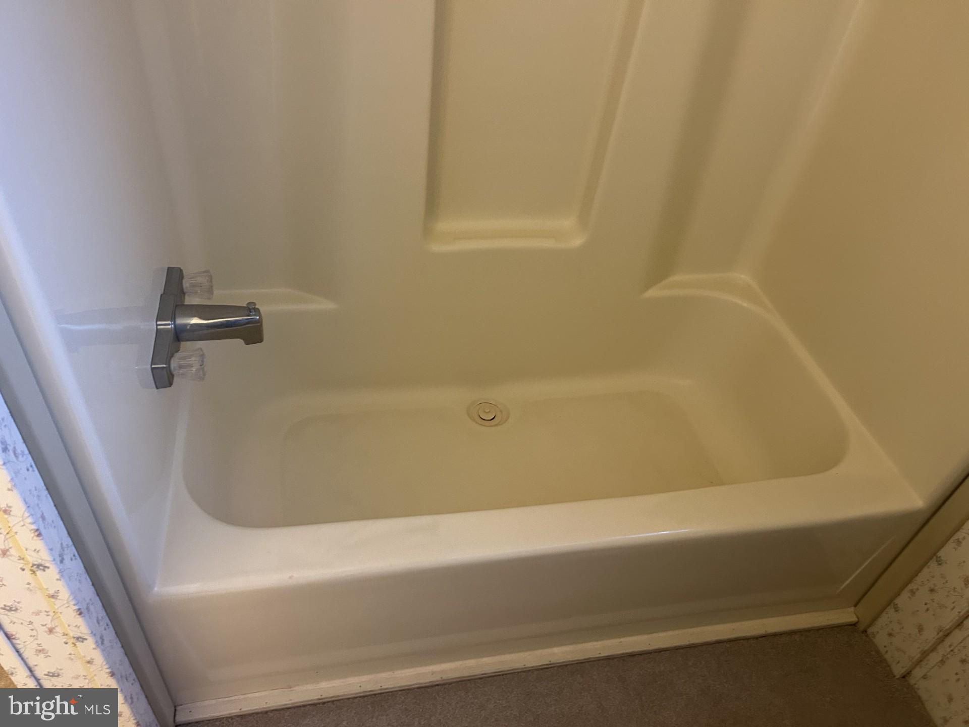 COUNTRY MEADOW FARMS - Residential