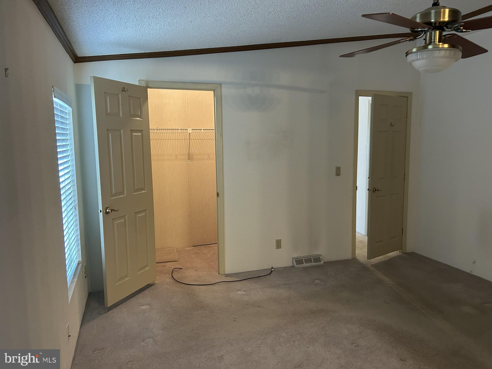 COUNTRY MEADOW FARMS - Residential