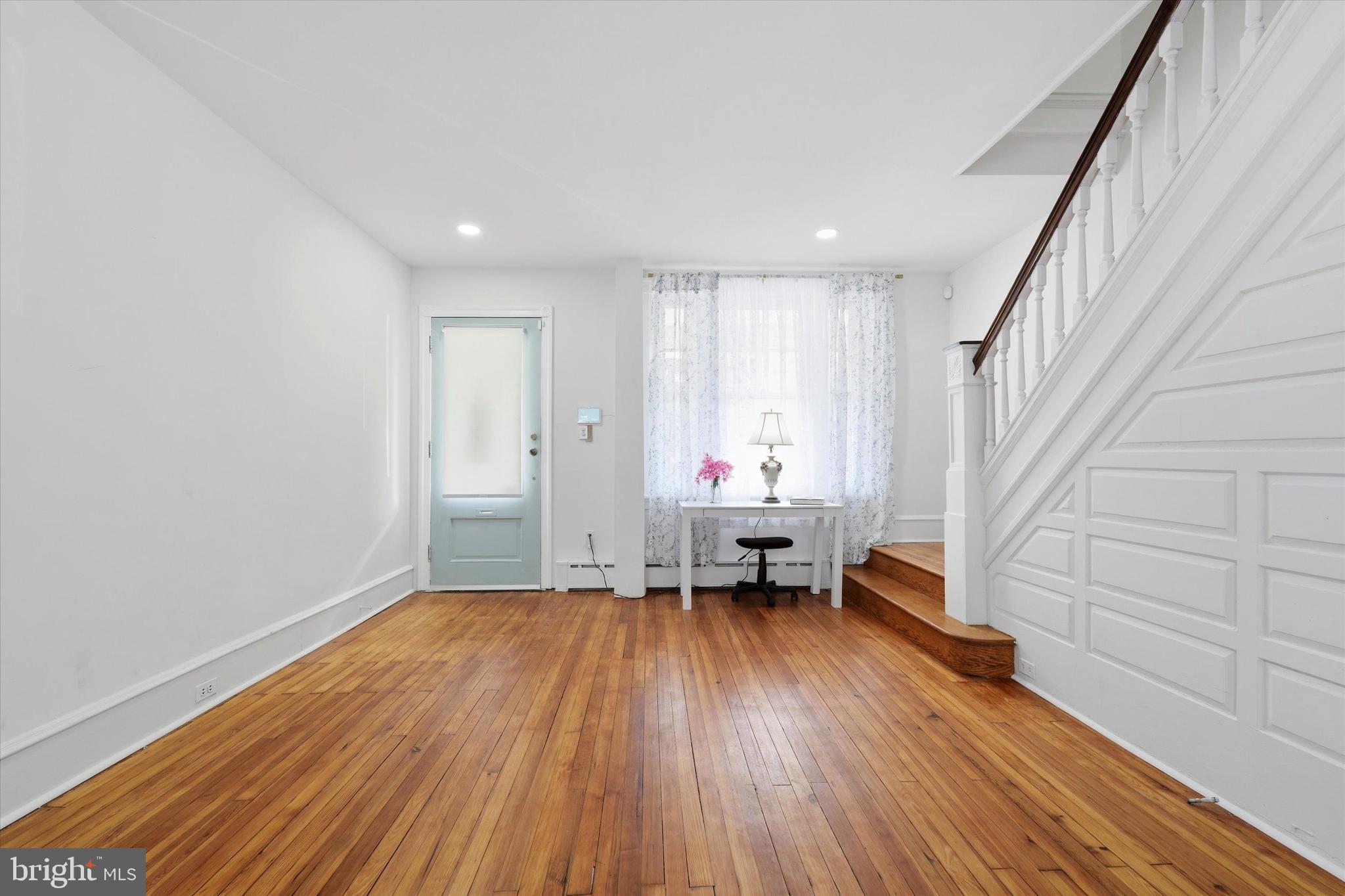 GIRARD ESTATES - Residential