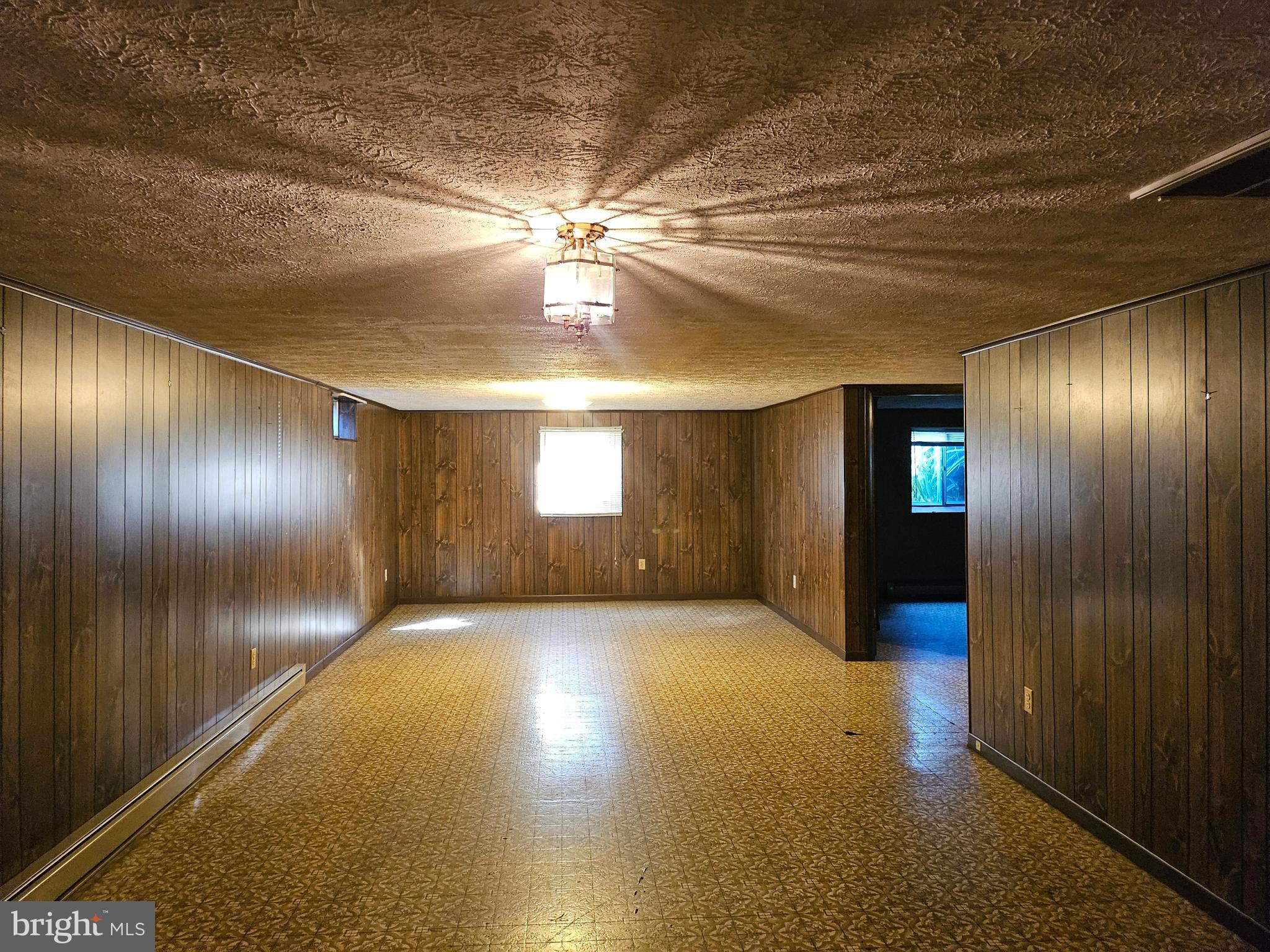 WHITTIER ACRES - Residential