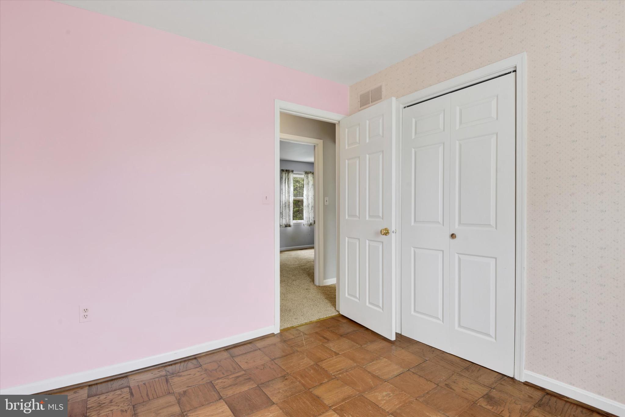 ROUGH N TUMBLE ACRES - Residential