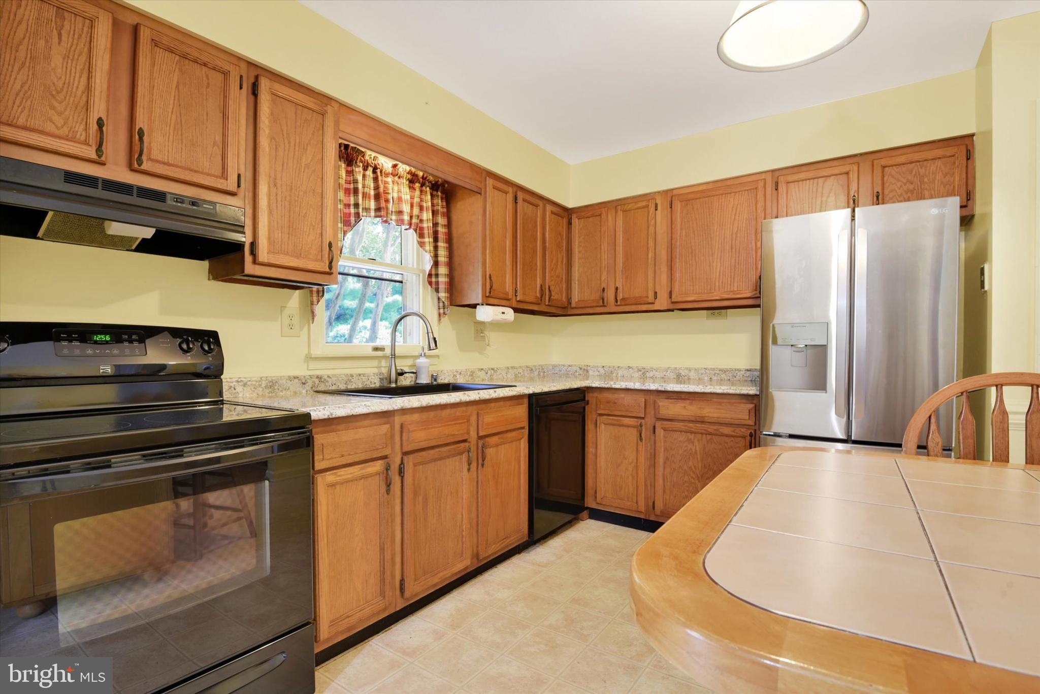 ROUGH N TUMBLE ACRES - Residential