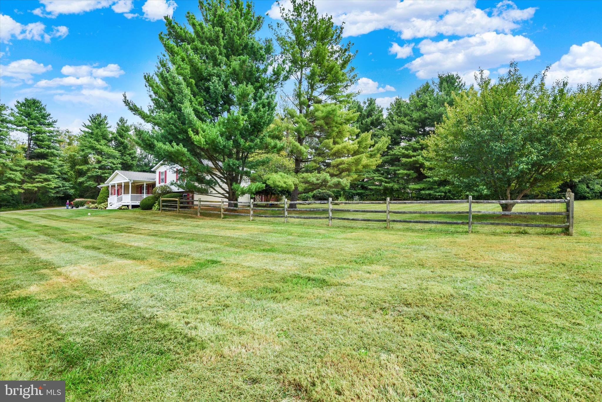 ROUGH N TUMBLE ACRES - Residential