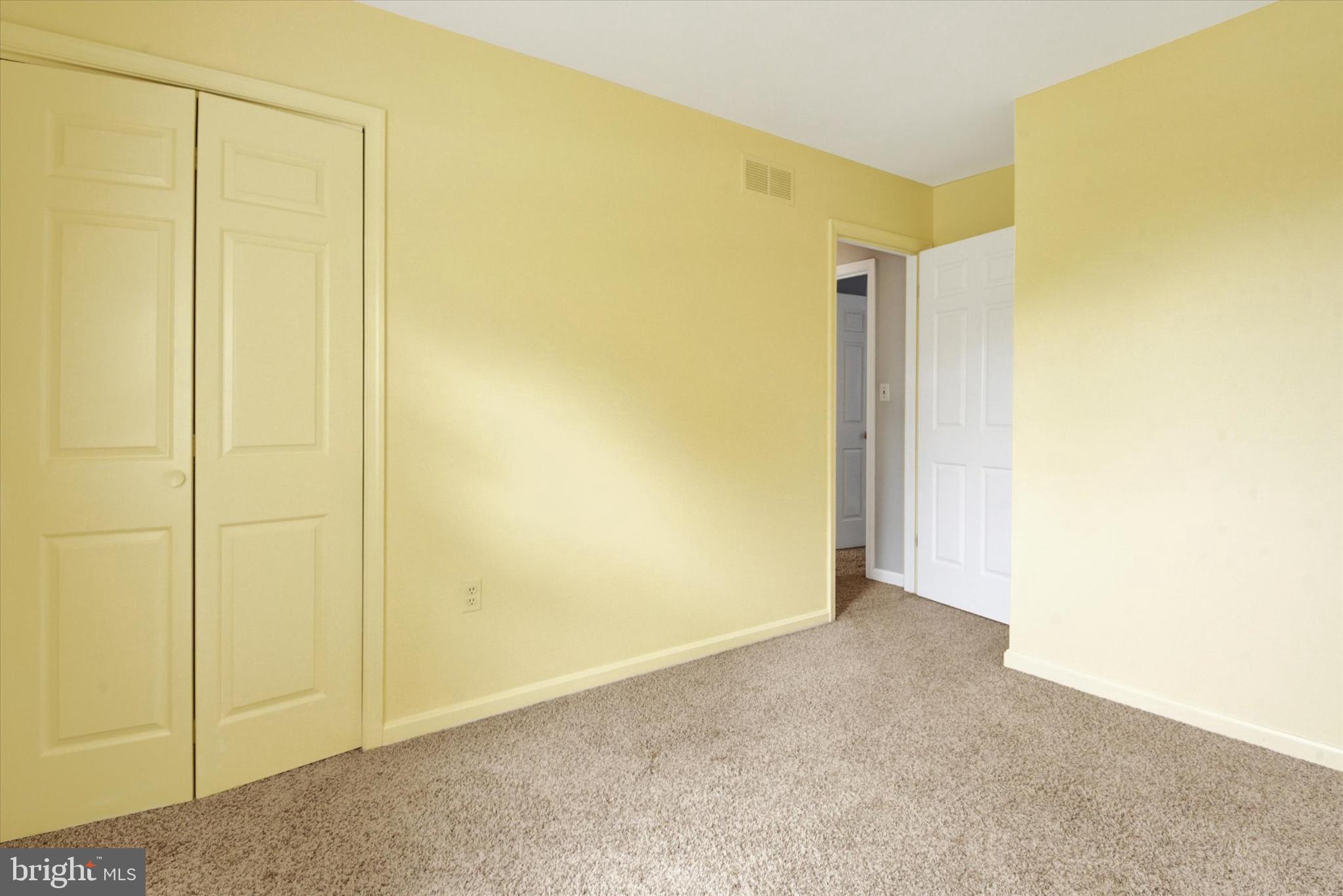 ROUGH N TUMBLE ACRES - Residential