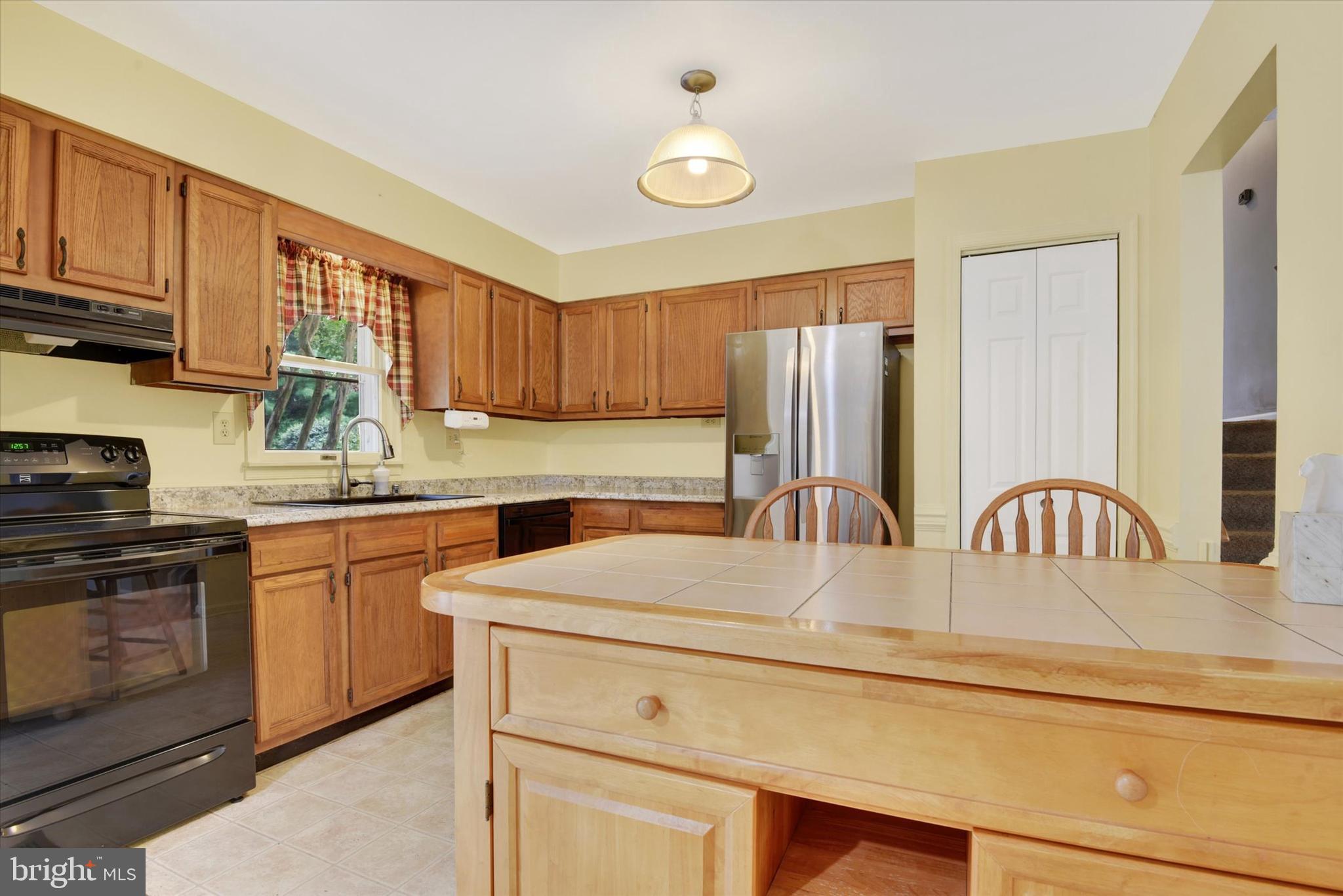 ROUGH N TUMBLE ACRES - Residential