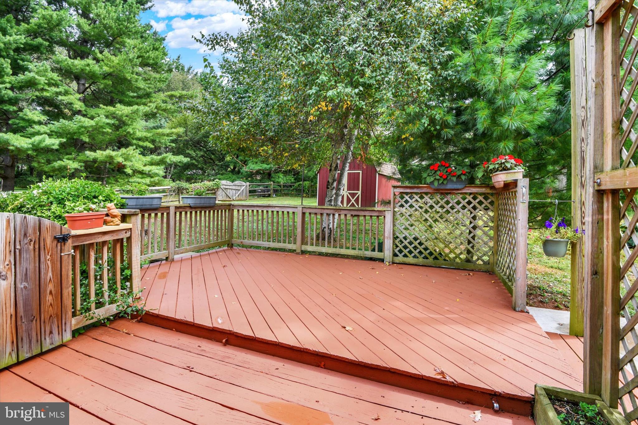 ROUGH N TUMBLE ACRES - Residential