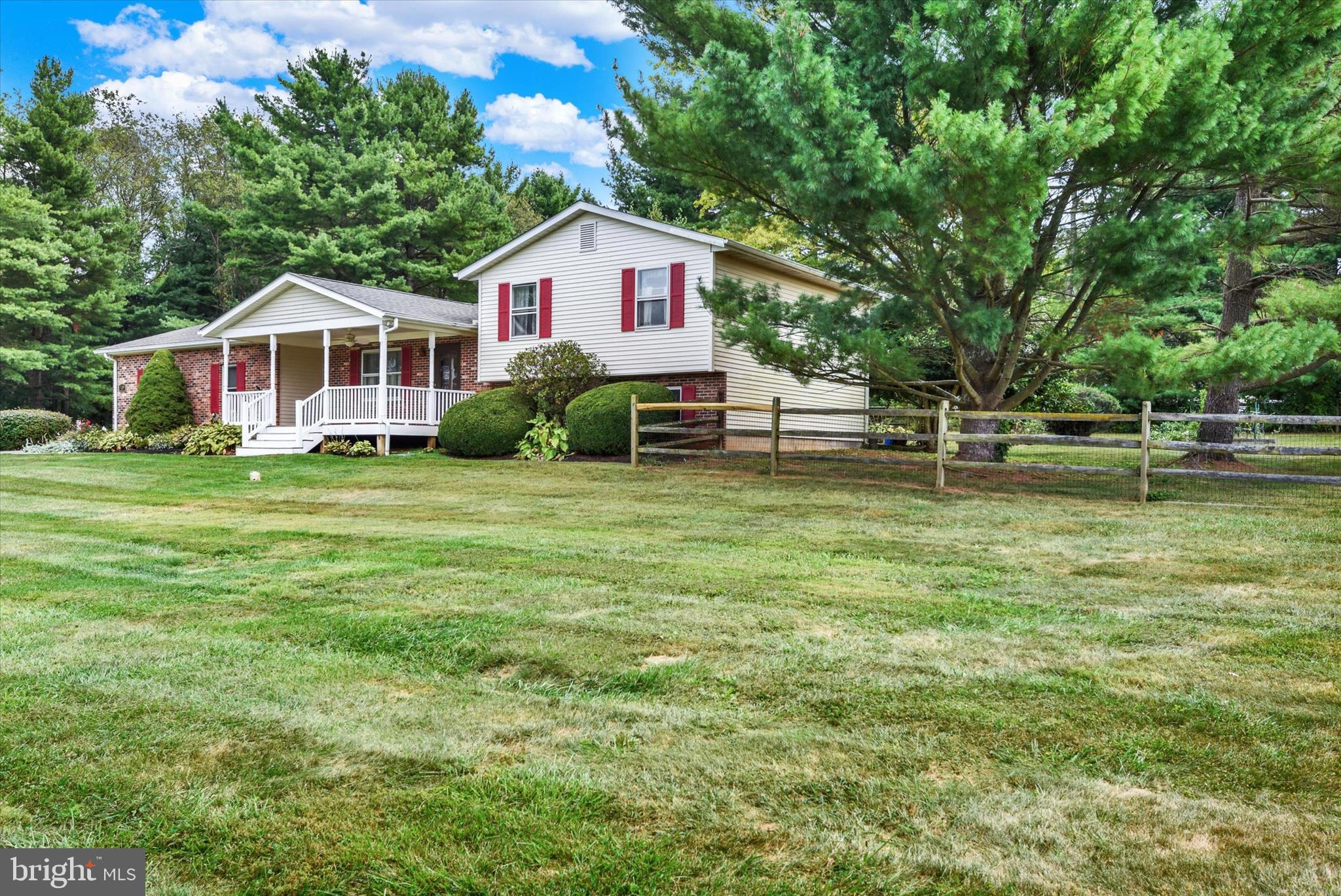 ROUGH N TUMBLE ACRES - Residential