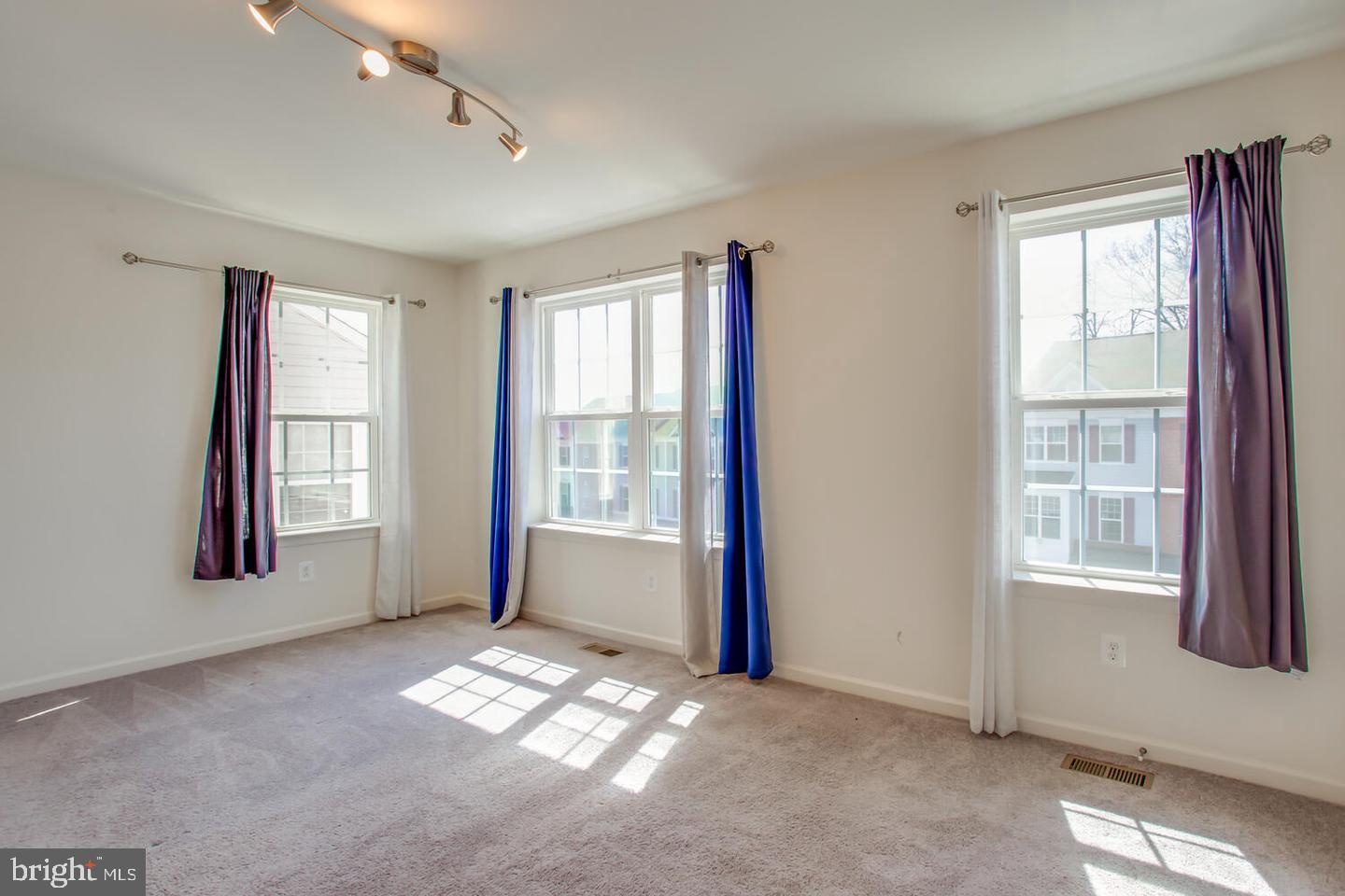 FEATHERSTONE STATION CONDOMINIUMS - Residential Lease