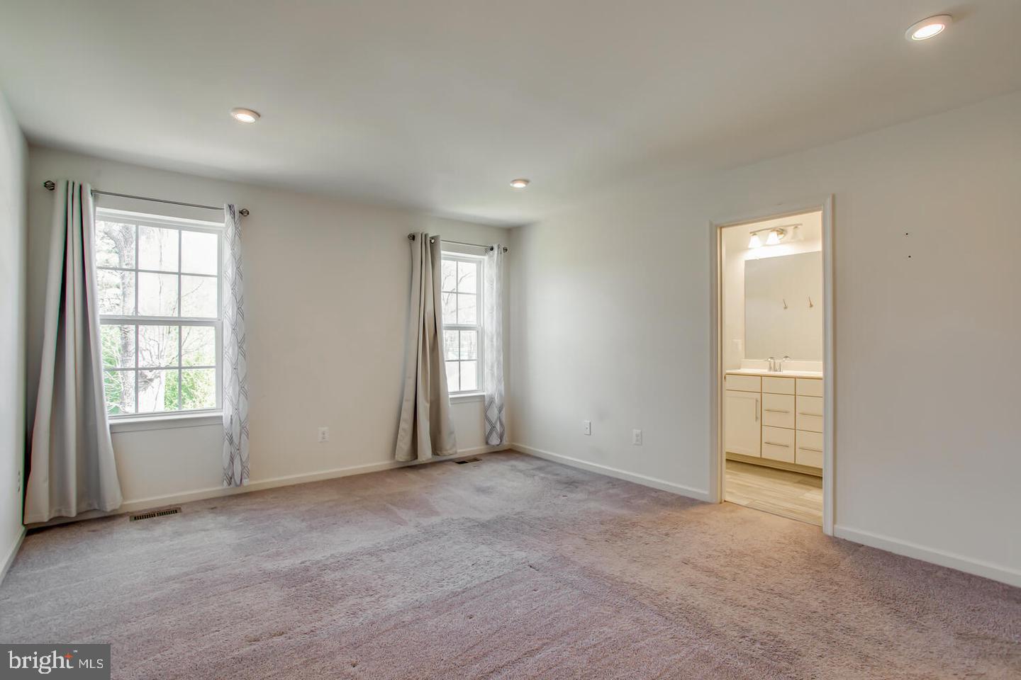 FEATHERSTONE STATION CONDOMINIUMS - Residential Lease