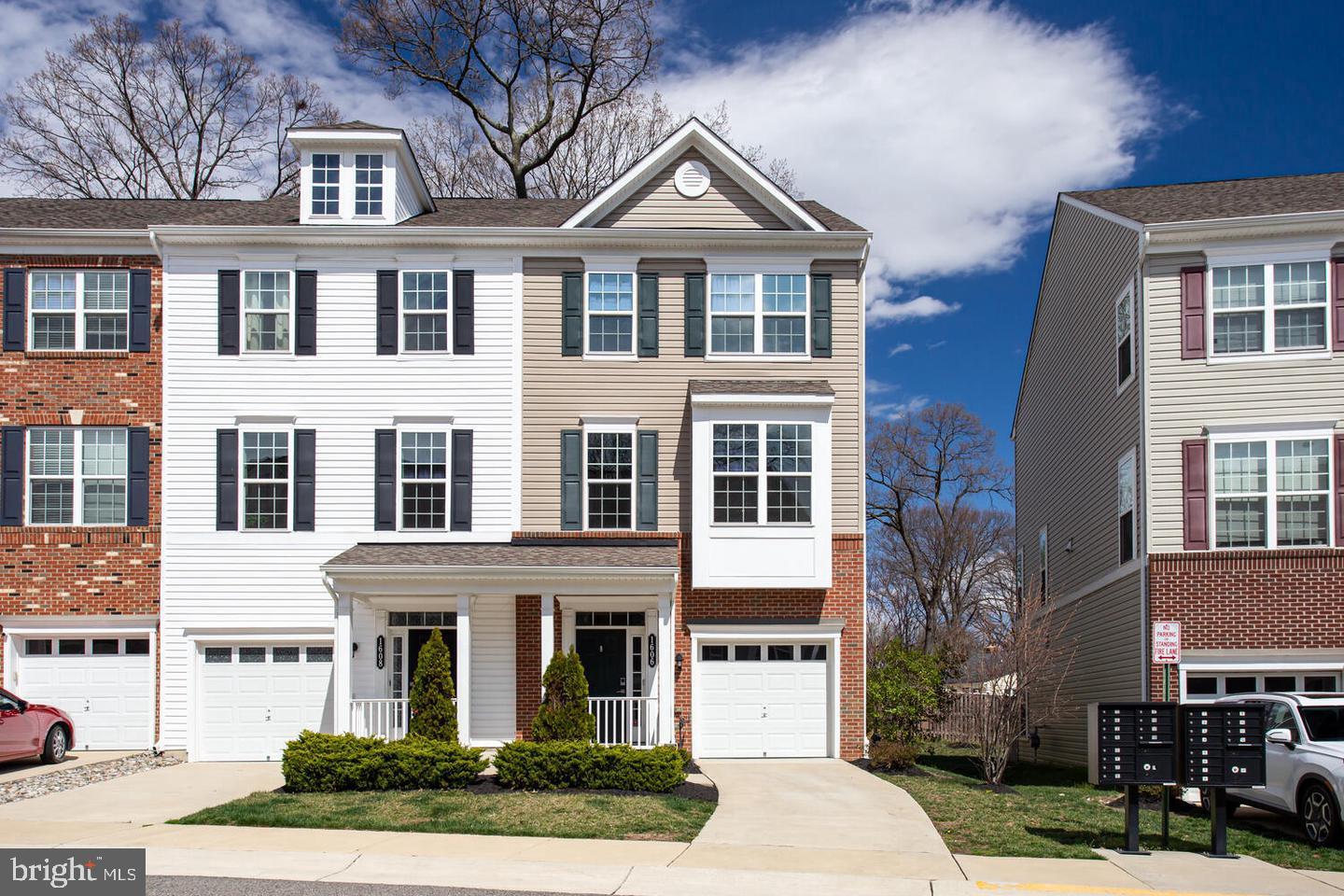 FEATHERSTONE STATION CONDOMINIUMS - Residential Lease